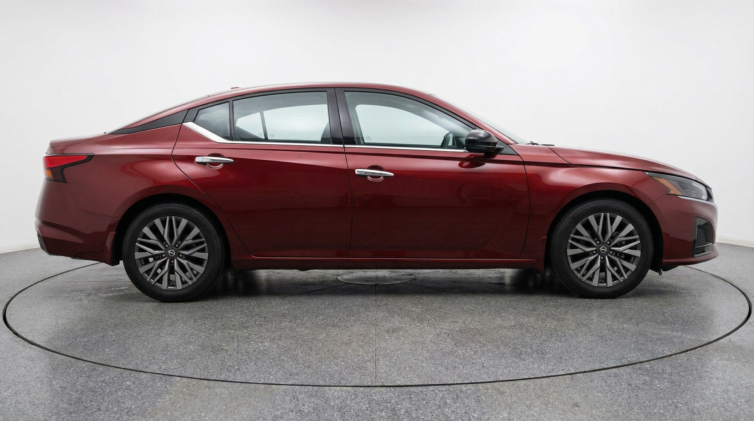 Thumbnail: 2025 Nissan Altima - 8