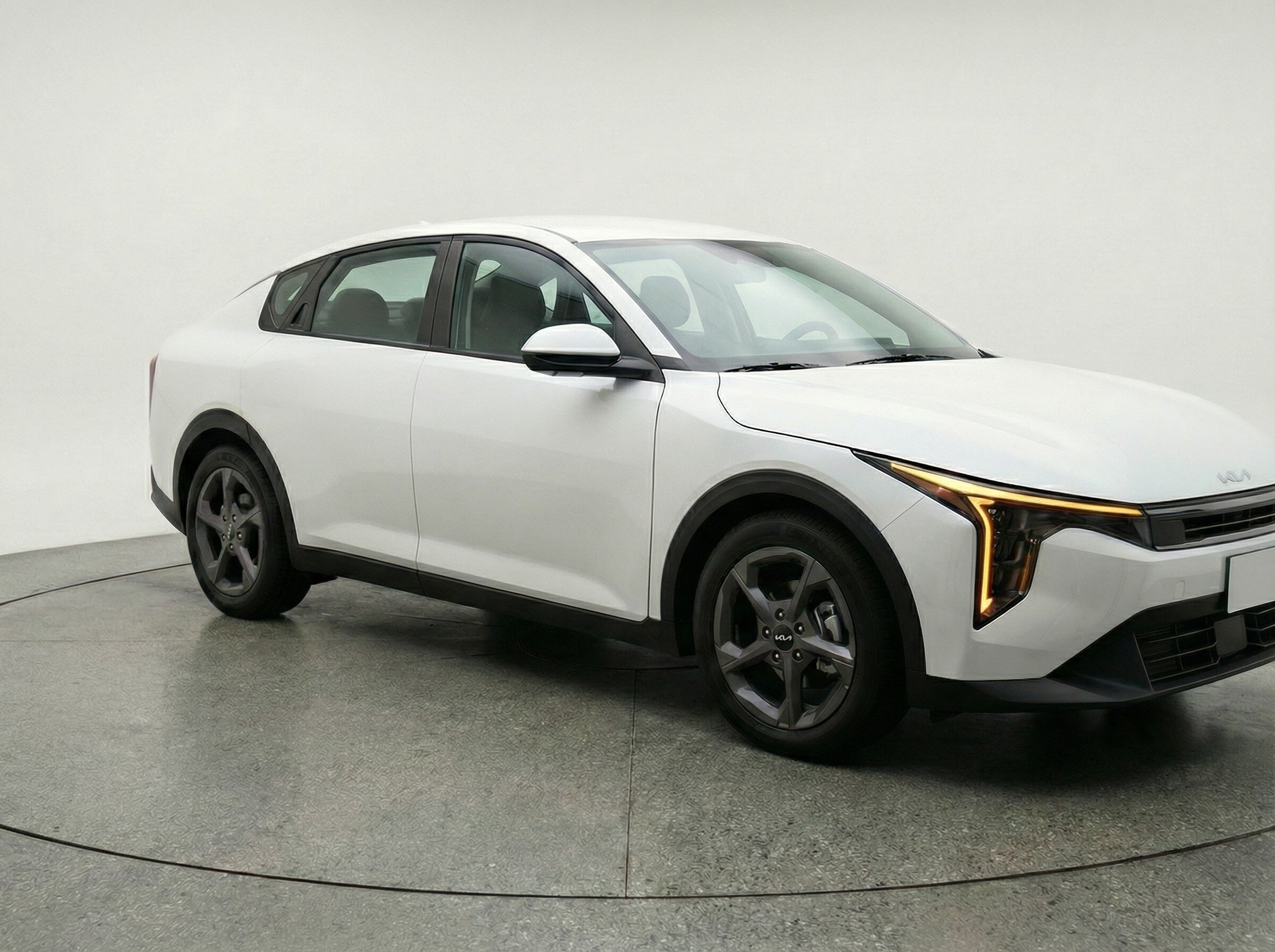 Thumbnail: 2025 Kia K4 - 1