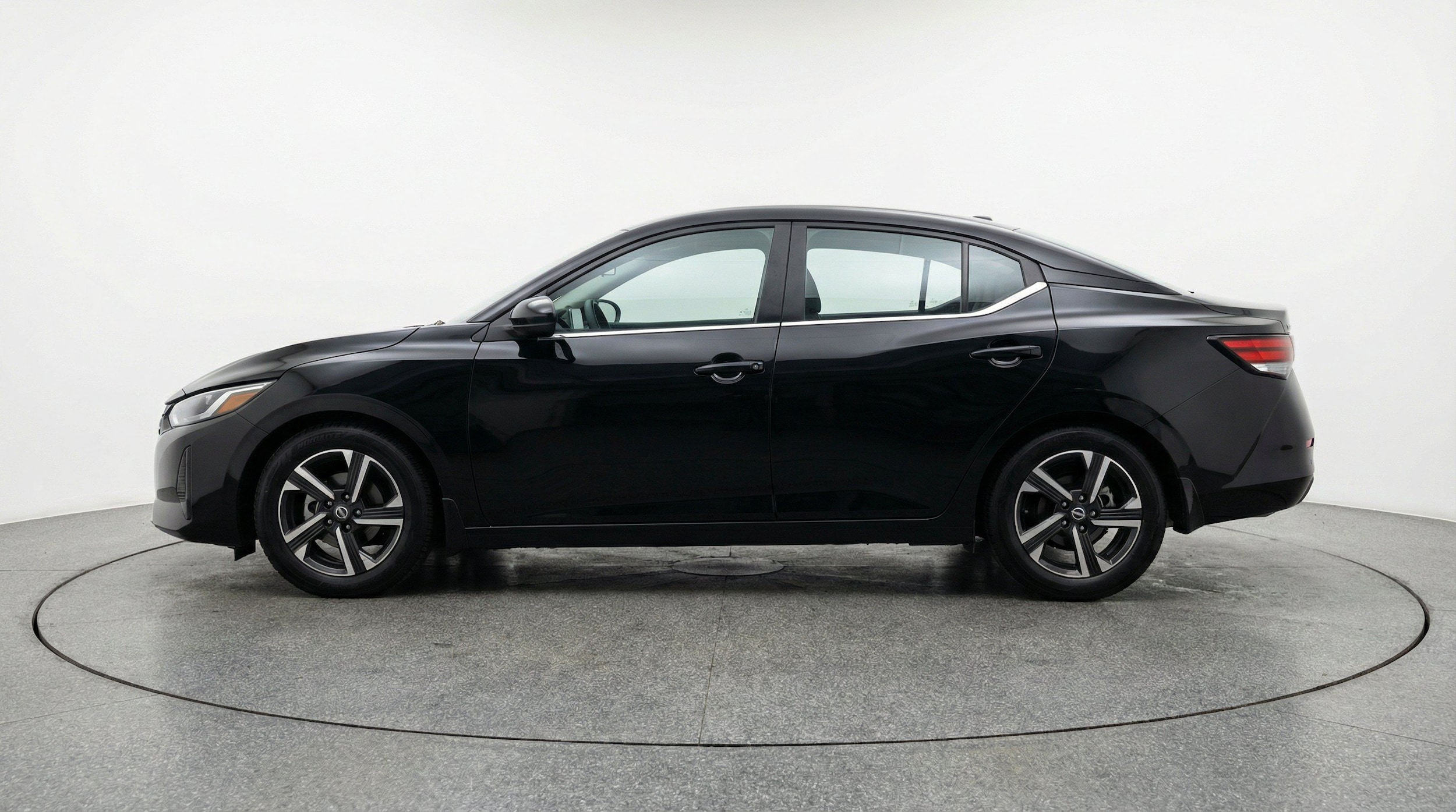 Thumbnail: 2025 Nissan Sentra - 5