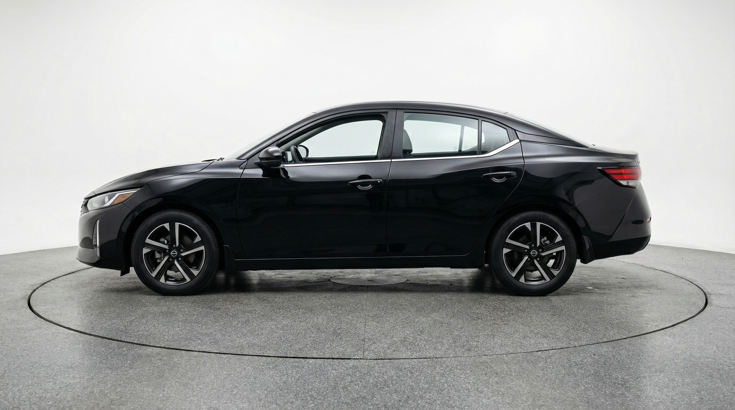 Thumbnail: 2025 Nissan Sentra - 4