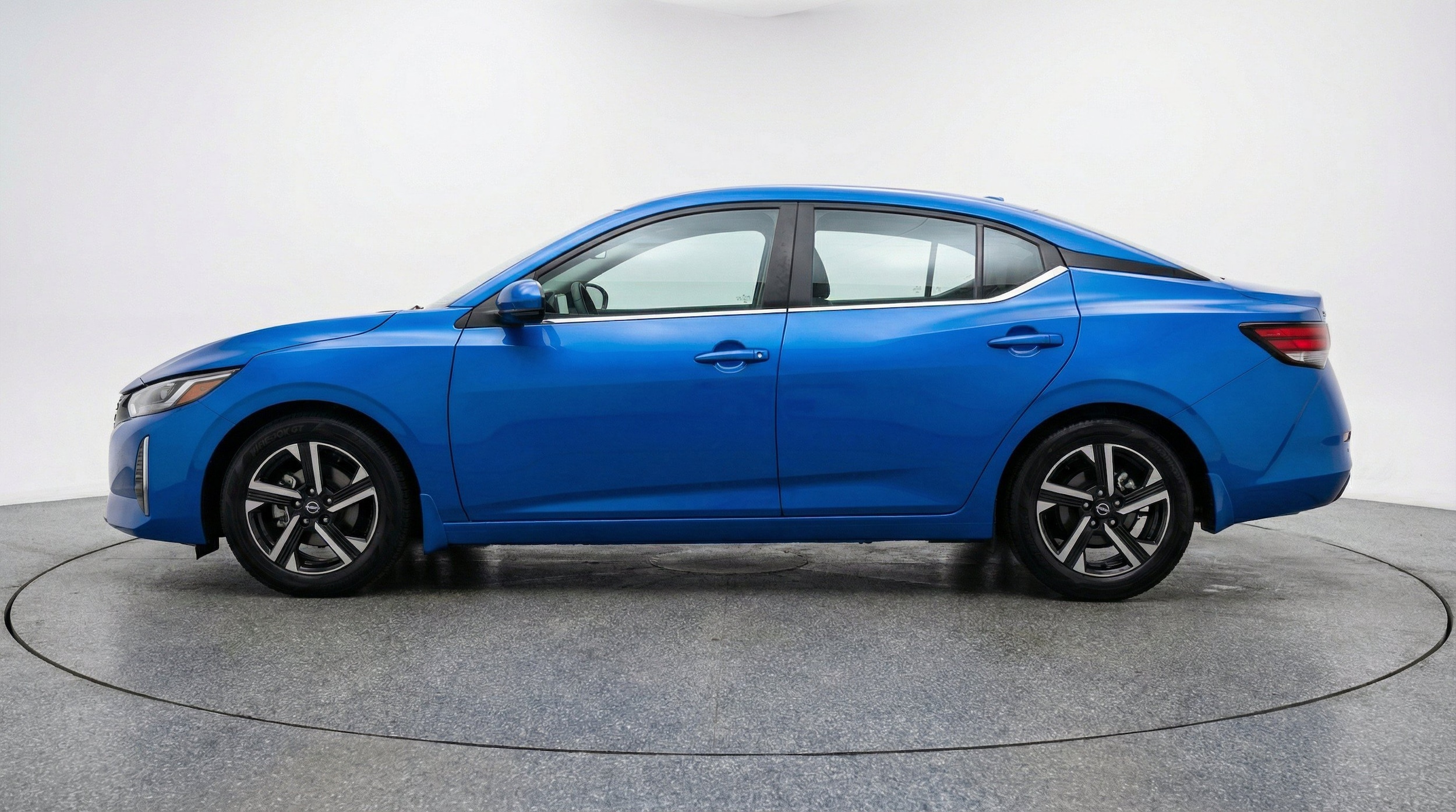 Thumbnail: 2025 Nissan Sentra - 5