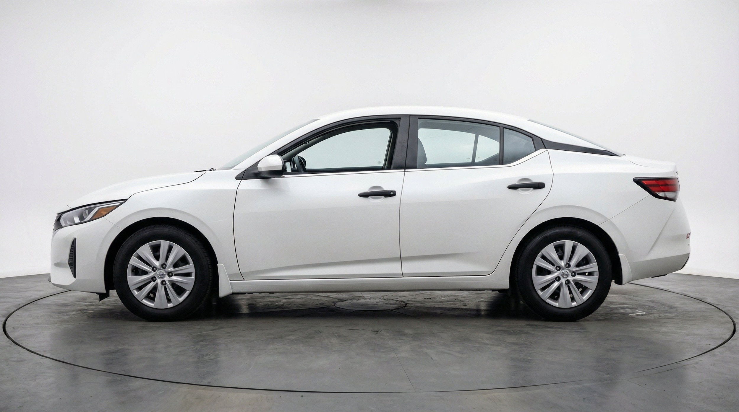 Thumbnail: 2025 Nissan Sentra - 5