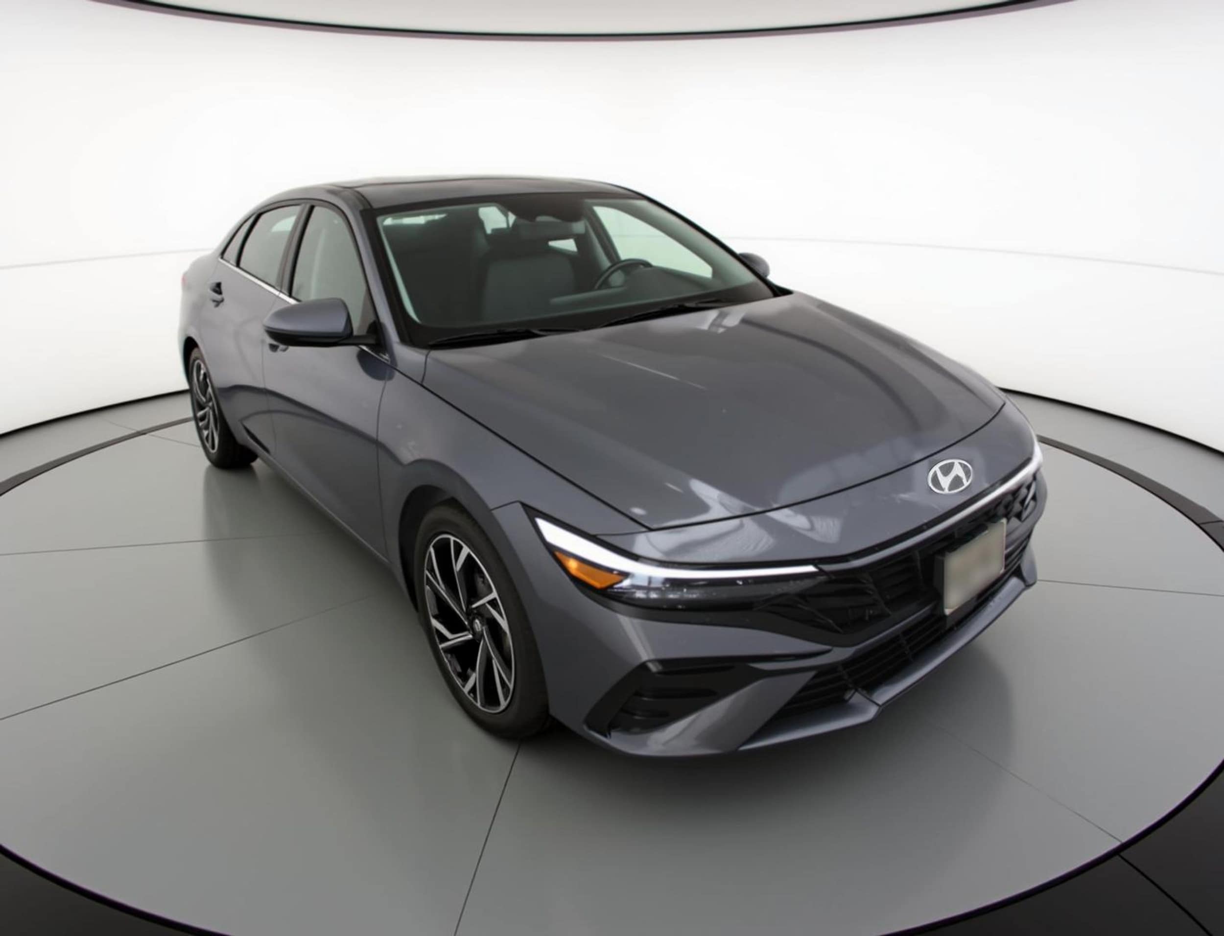 Thumbnail: 2025 Hyundai Elantra - 1