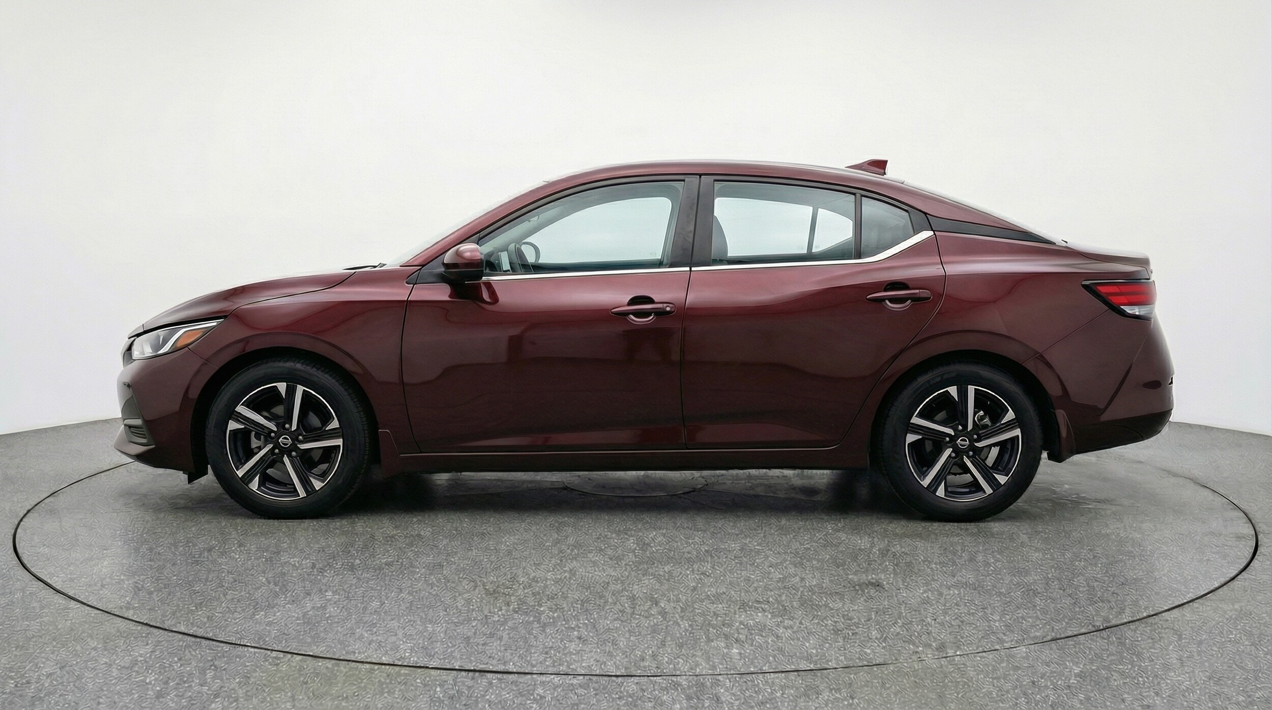 Thumbnail: 2025 Nissan Sentra - 4