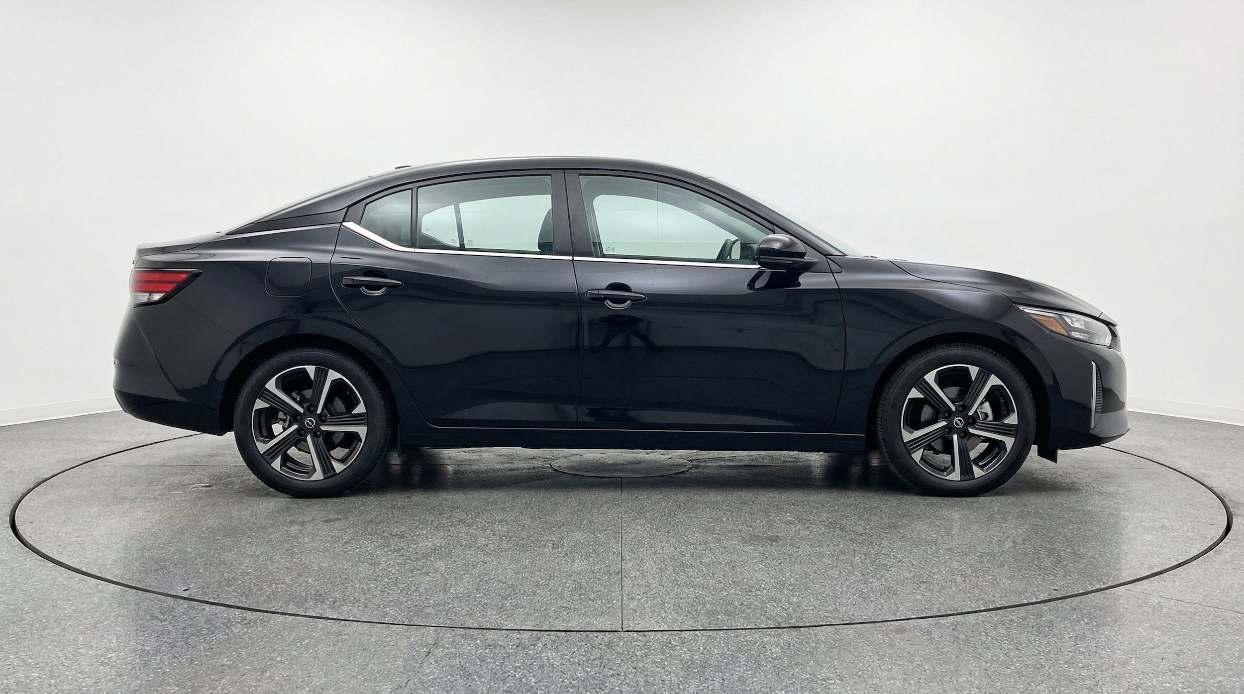 Thumbnail: 2025 Nissan Sentra - 11