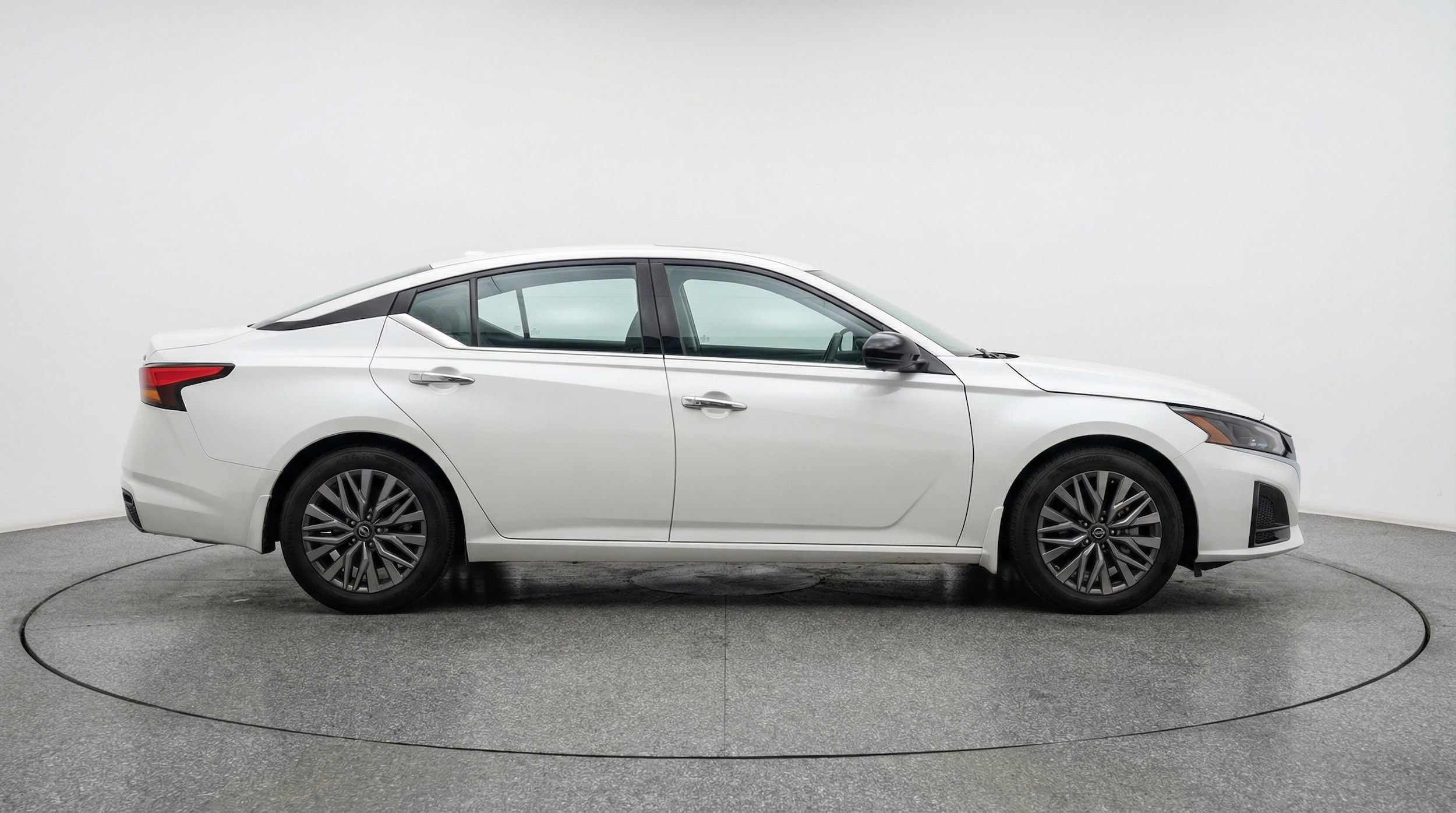 Thumbnail: 2025 Nissan Altima - 8