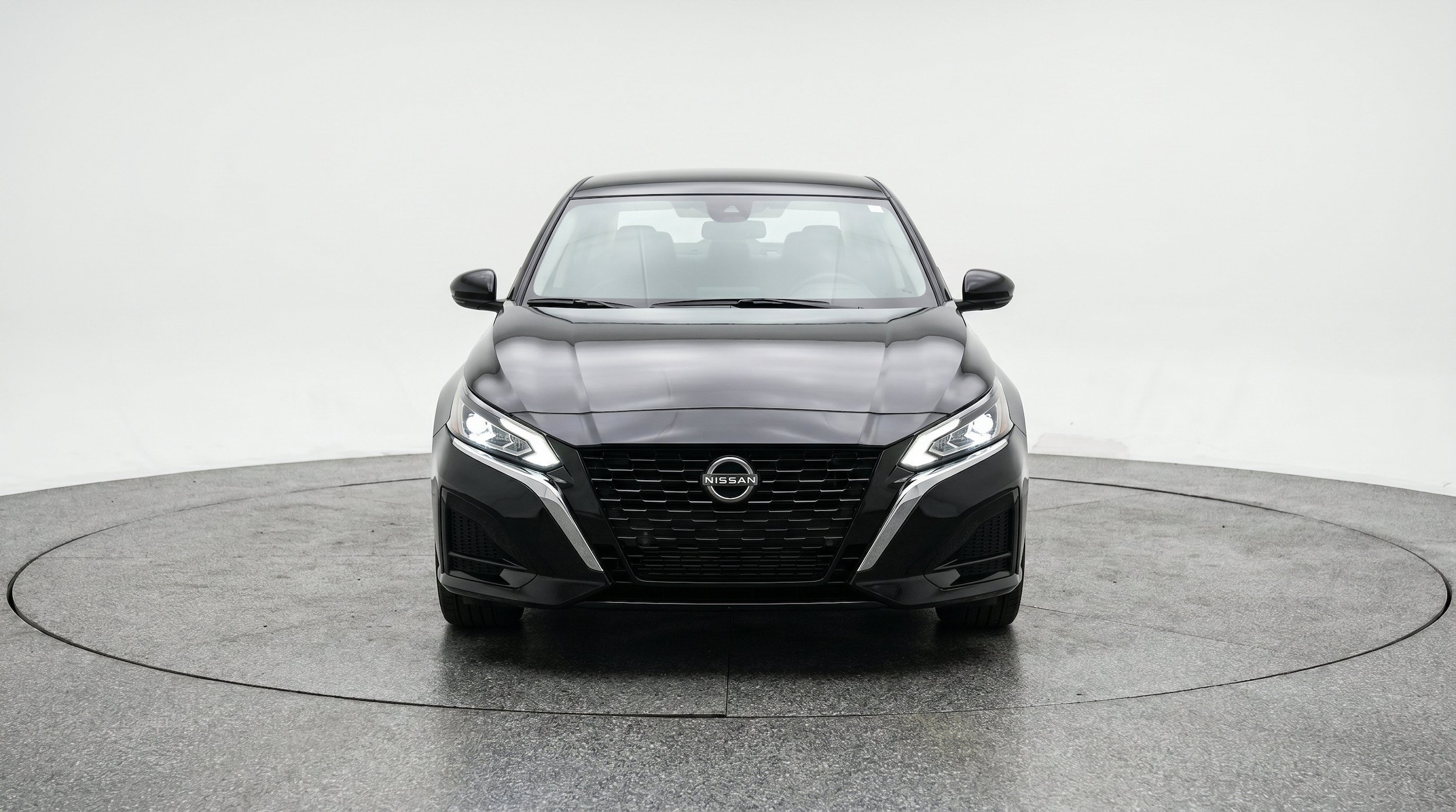 Thumbnail: 2025 Nissan Altima - 2