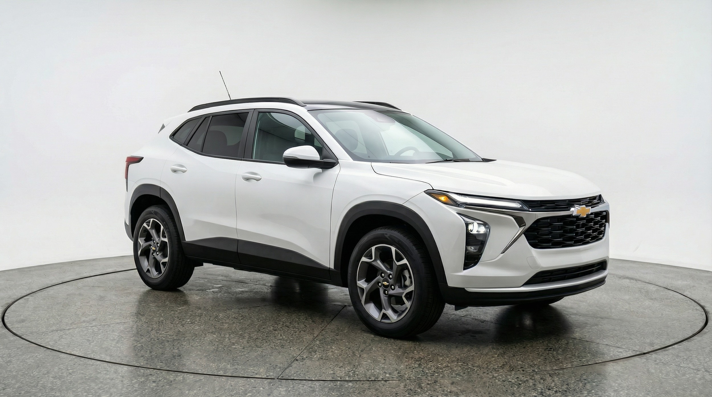 Thumbnail: 2025 Chevrolet Trax - 1