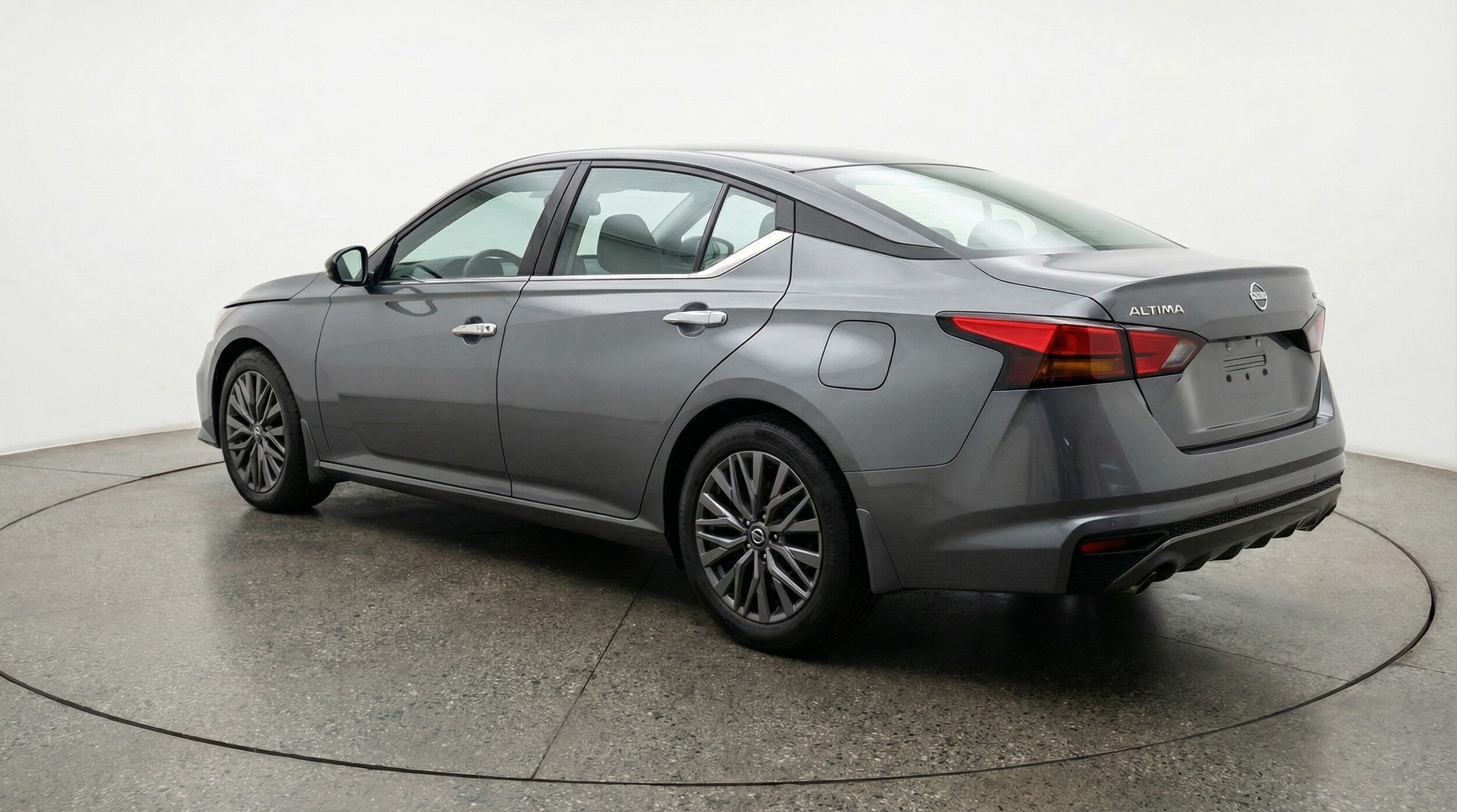 Thumbnail: 2025 Nissan Altima - 5