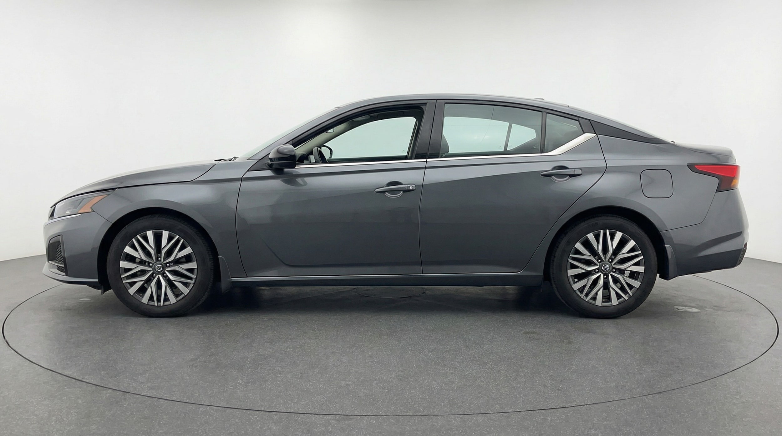 Thumbnail: 2025 Nissan Altima - 4