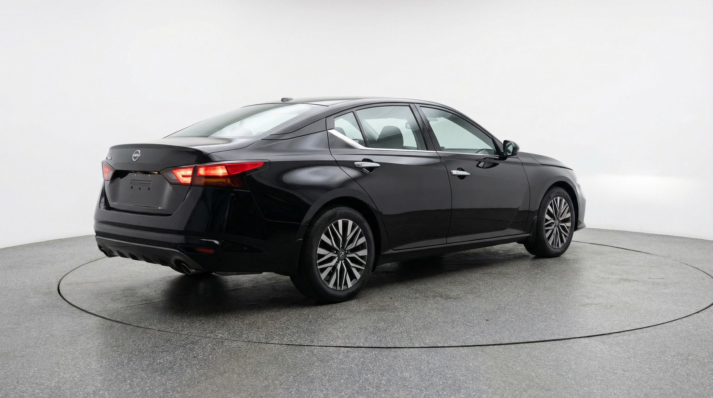 Thumbnail: 2025 Nissan Altima - 7