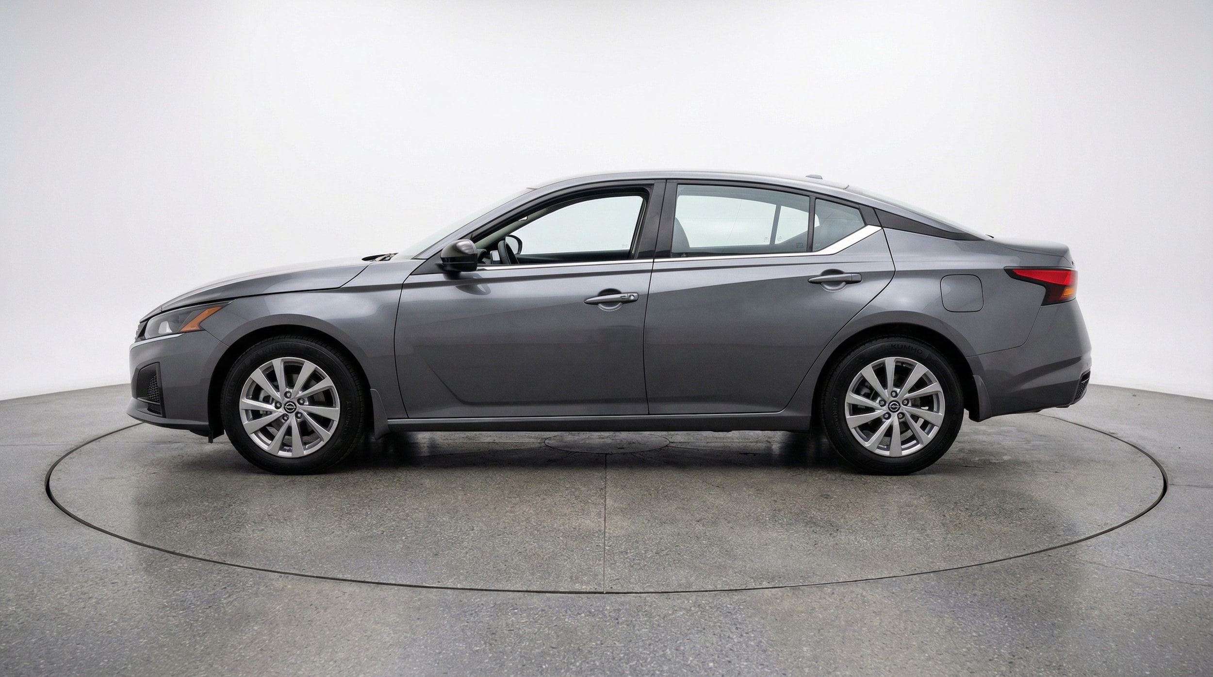 Thumbnail: 2025 Nissan Altima - 4