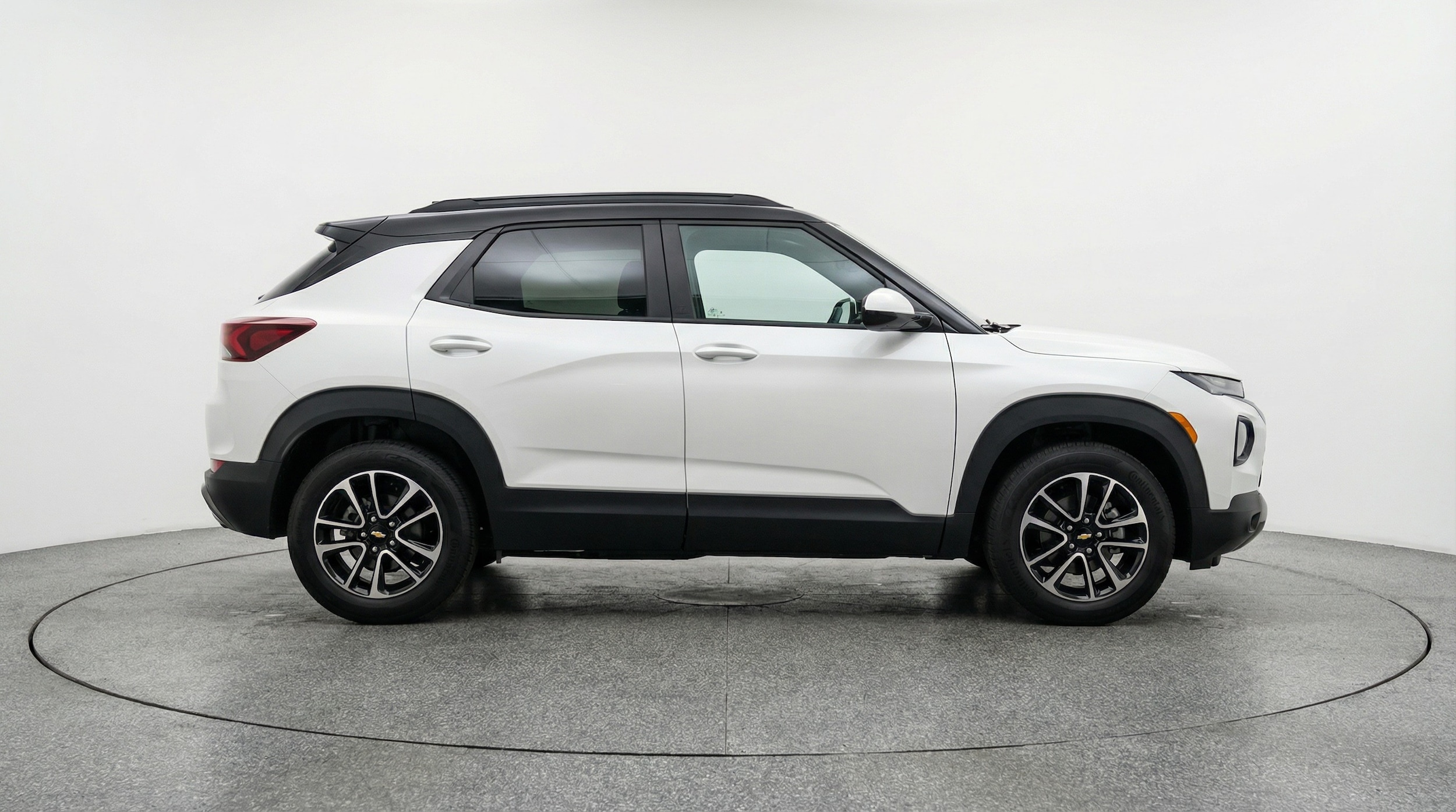 Thumbnail: 2025 Chevrolet TrailBlazer - 8