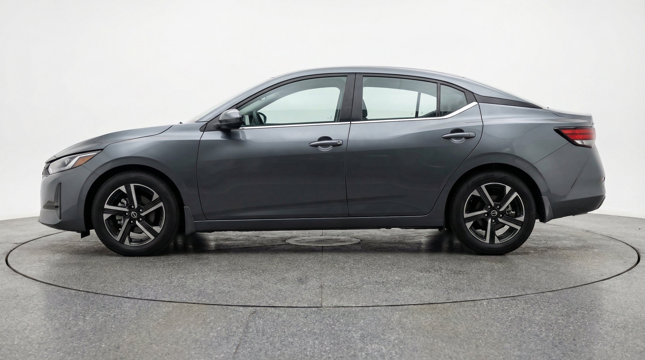 Thumbnail: 2025 Nissan Sentra - 5