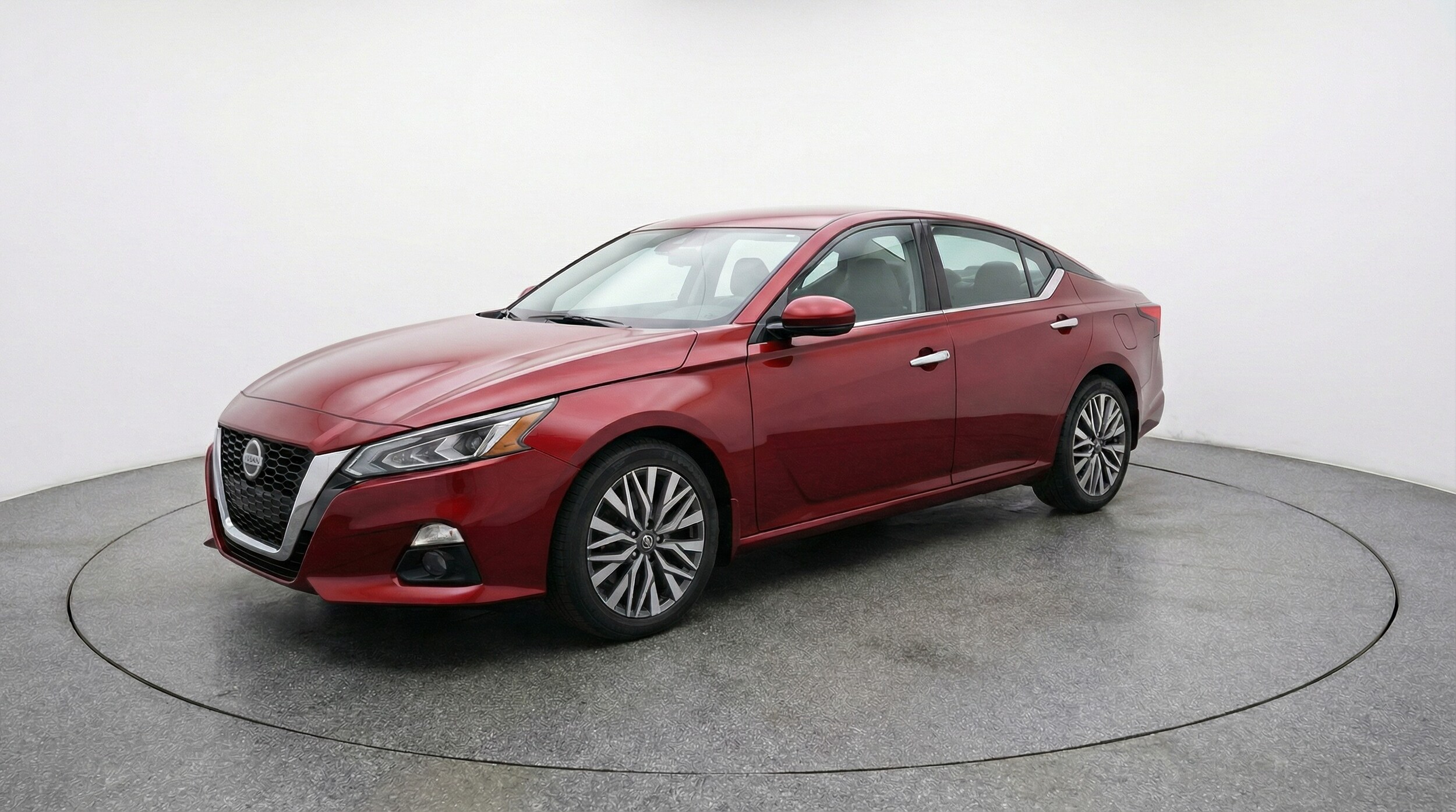 Thumbnail: 2025 Nissan Altima - 3