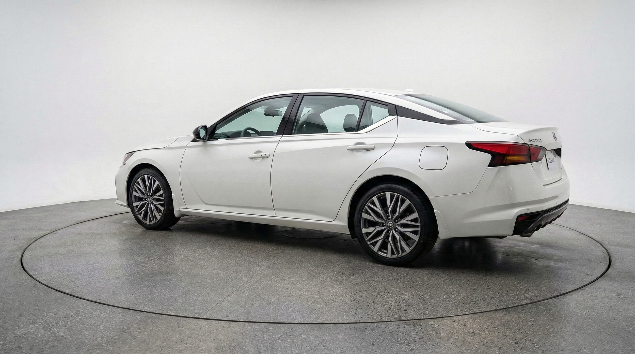 Thumbnail: 2025 Nissan Altima - 5