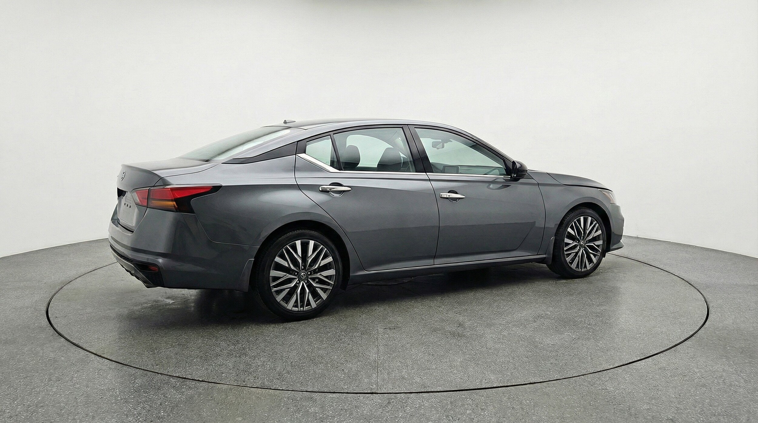 Thumbnail: 2025 Nissan Altima - 9