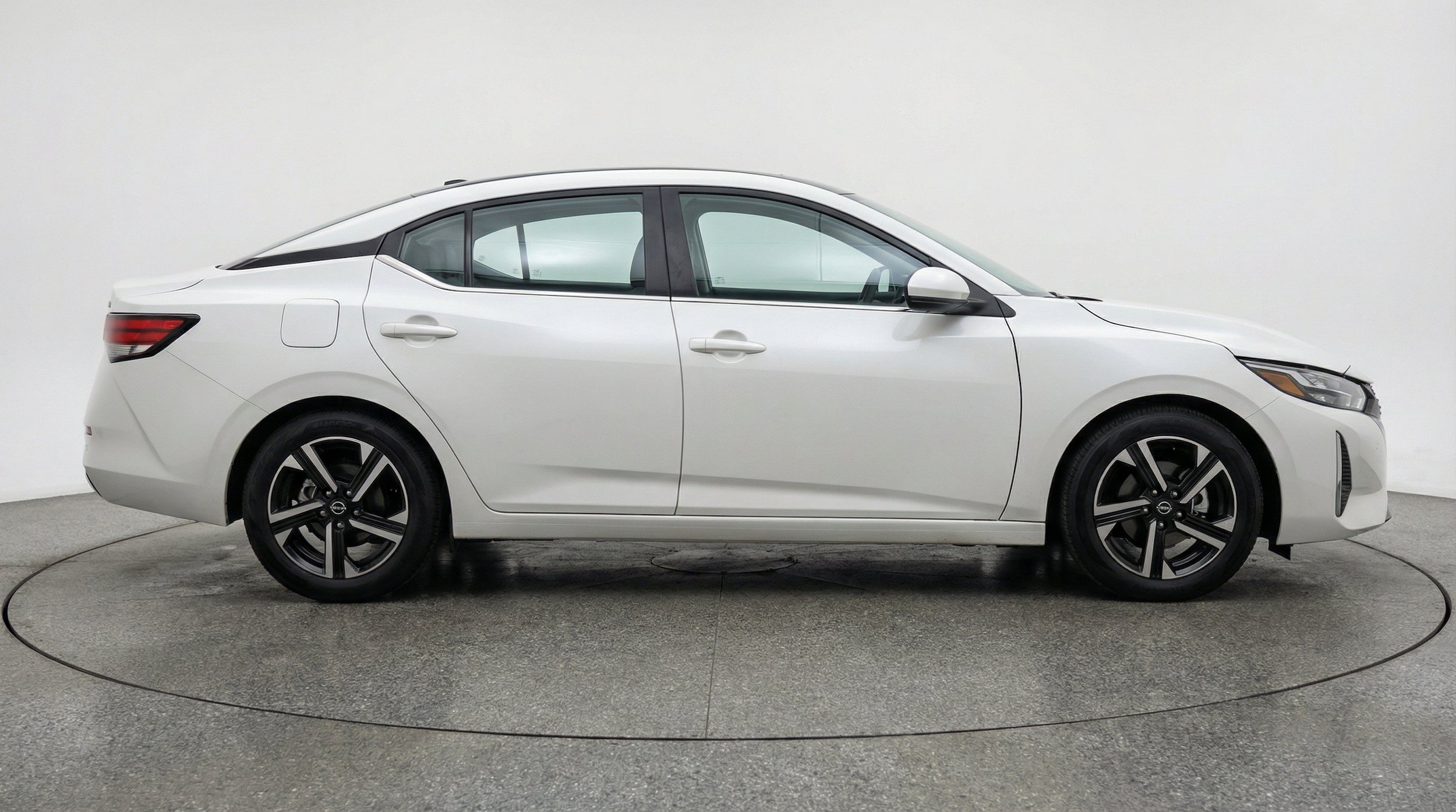 Thumbnail: 2025 Nissan Sentra - 11