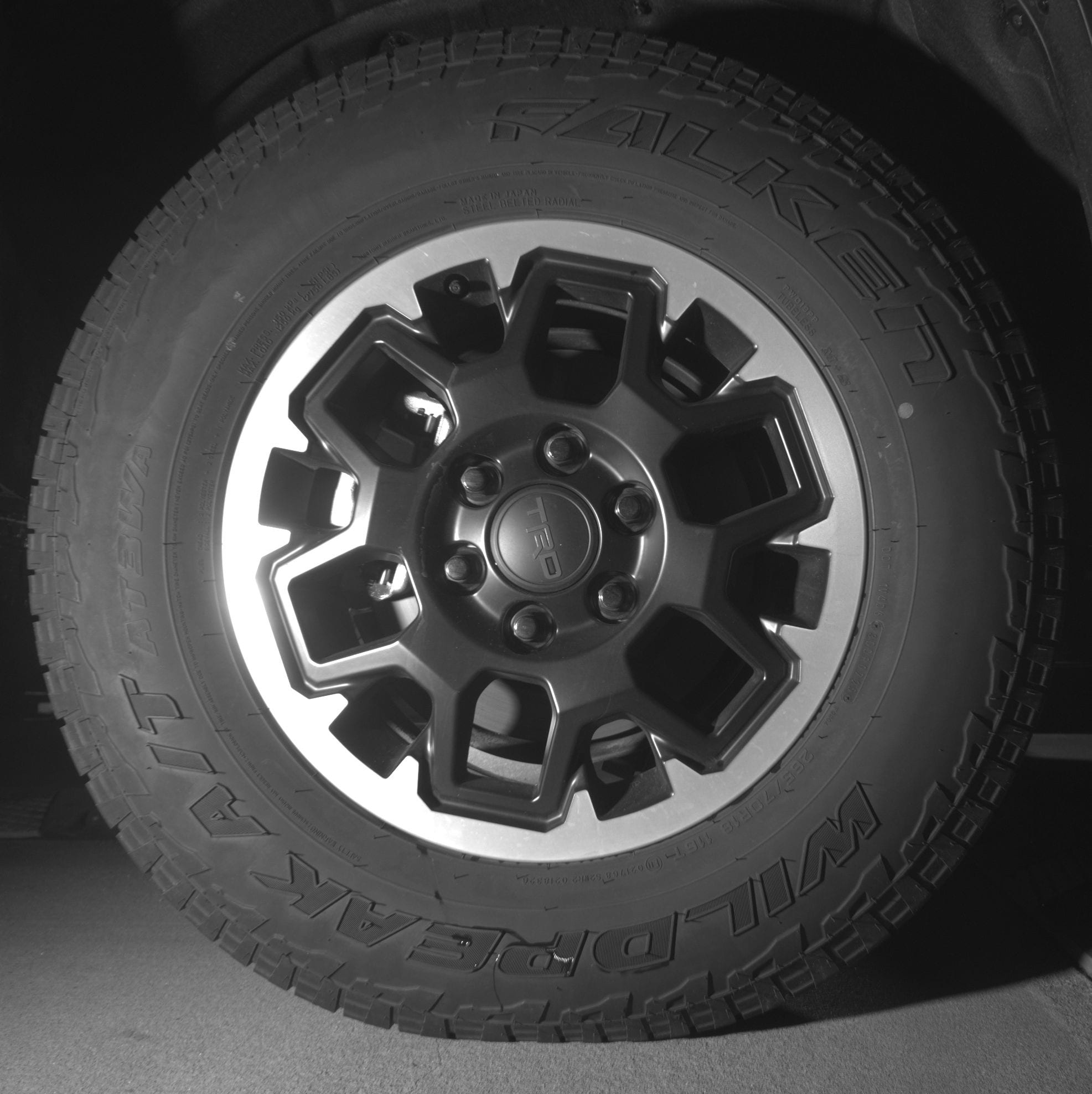 Thumbnail: 2025 Toyota 4Runner - 12