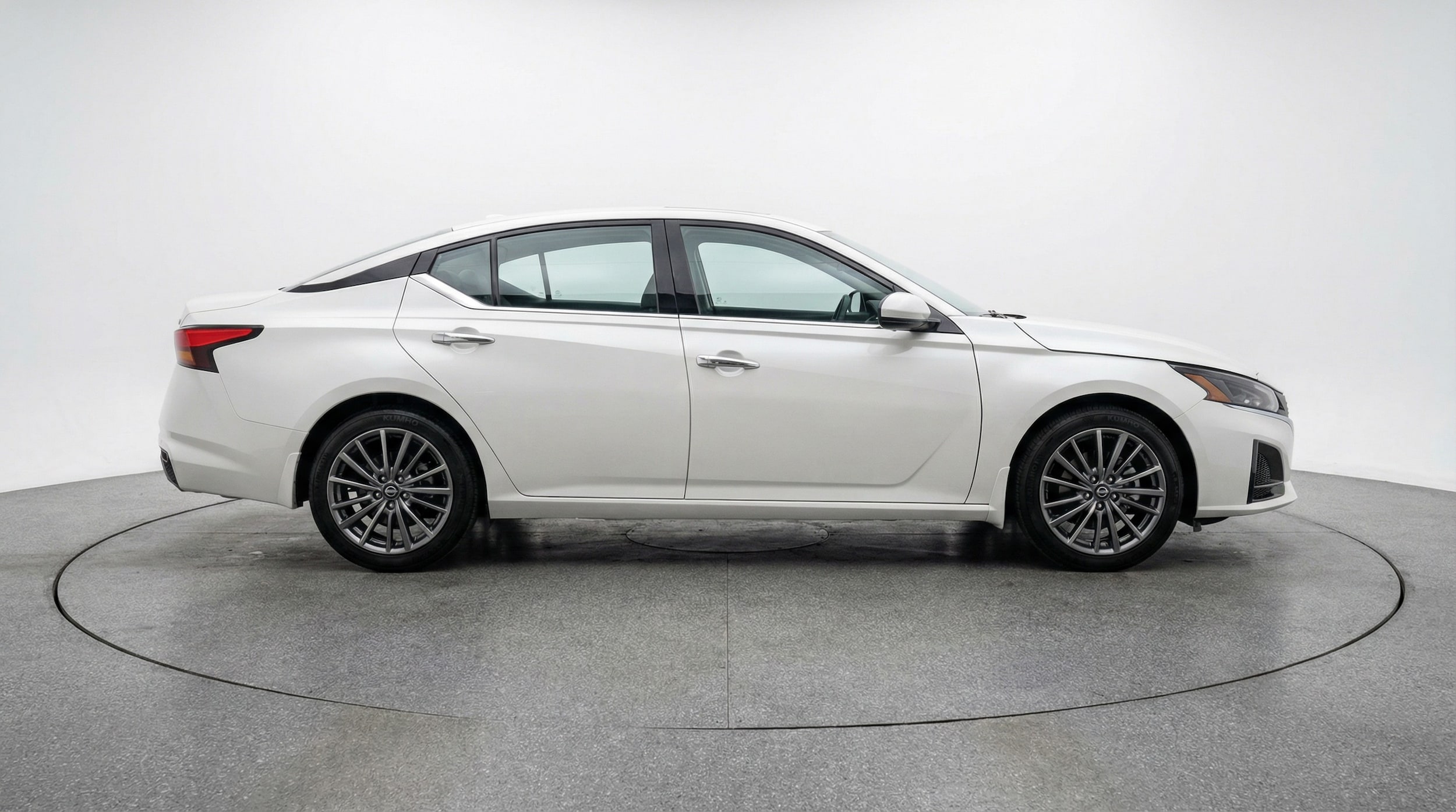 Thumbnail: 2025 Nissan Altima - 8