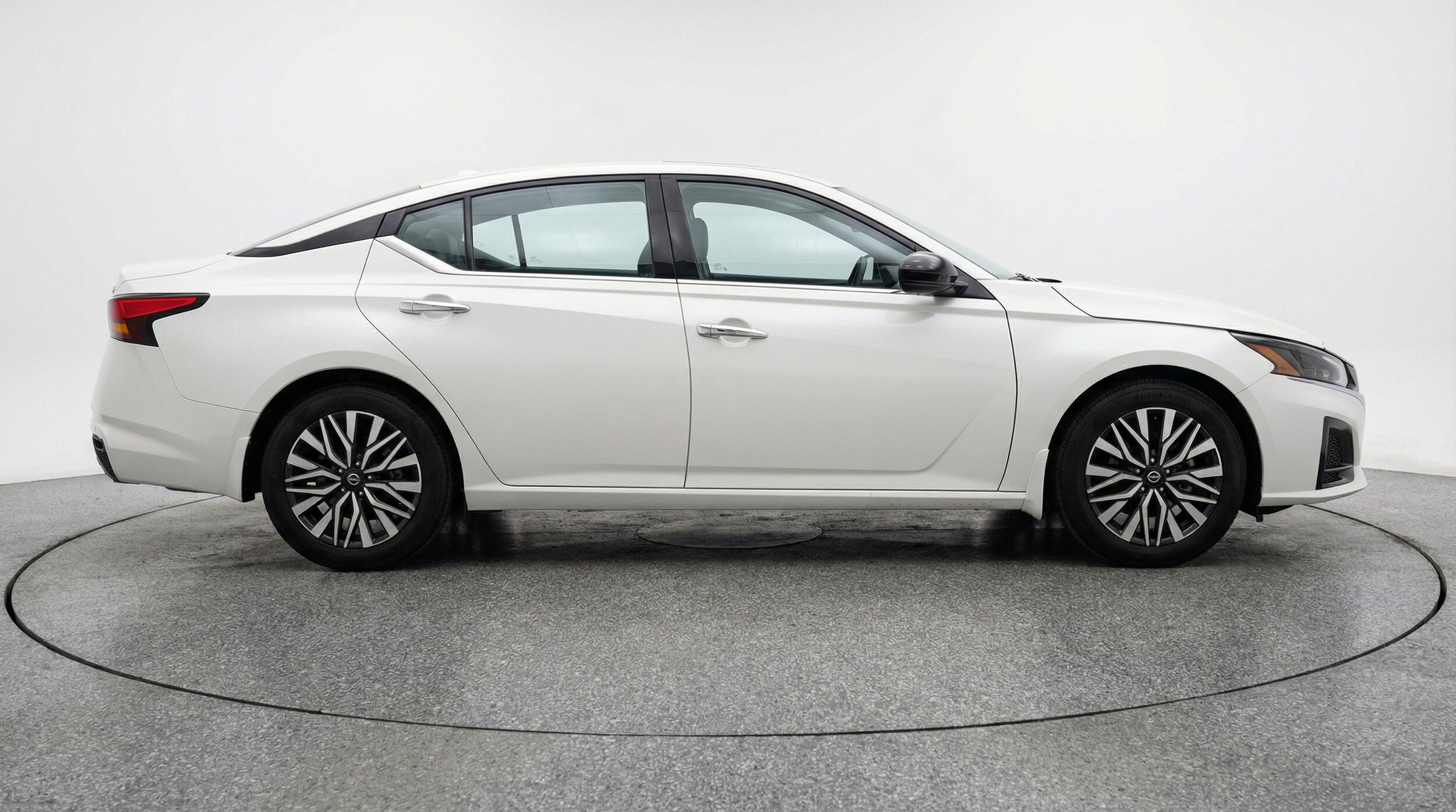 Thumbnail: 2025 Nissan Altima - 11