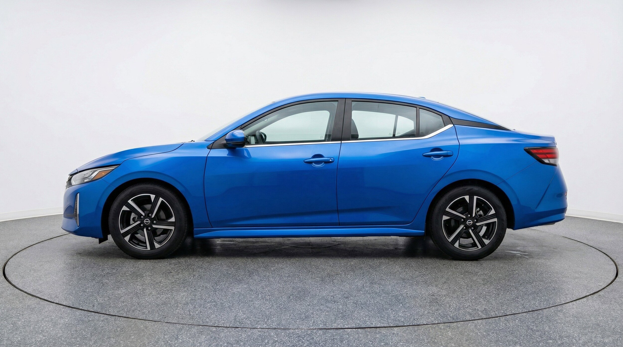Thumbnail: 2025 Nissan Sentra - 5