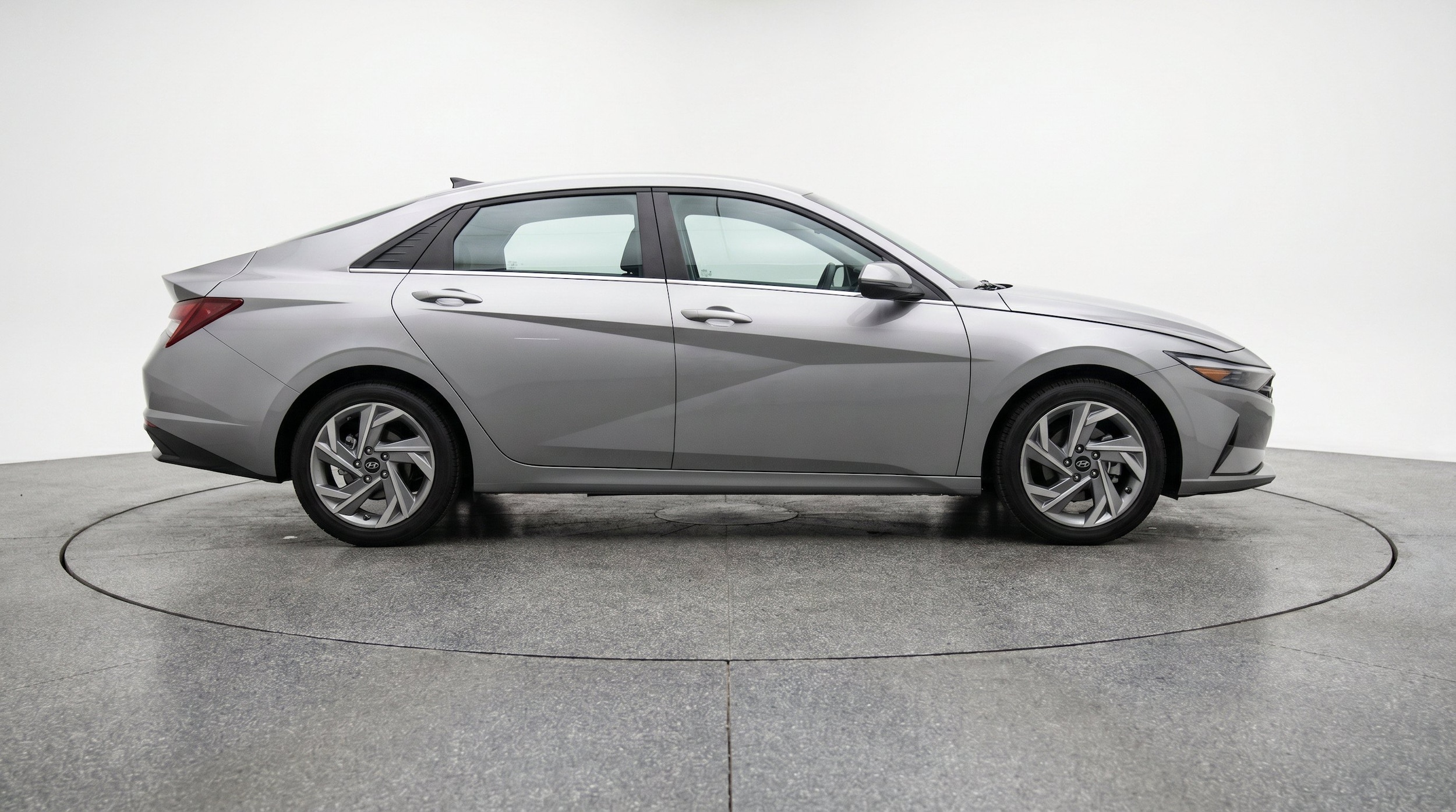 Thumbnail: 2025 Hyundai Elantra - 11