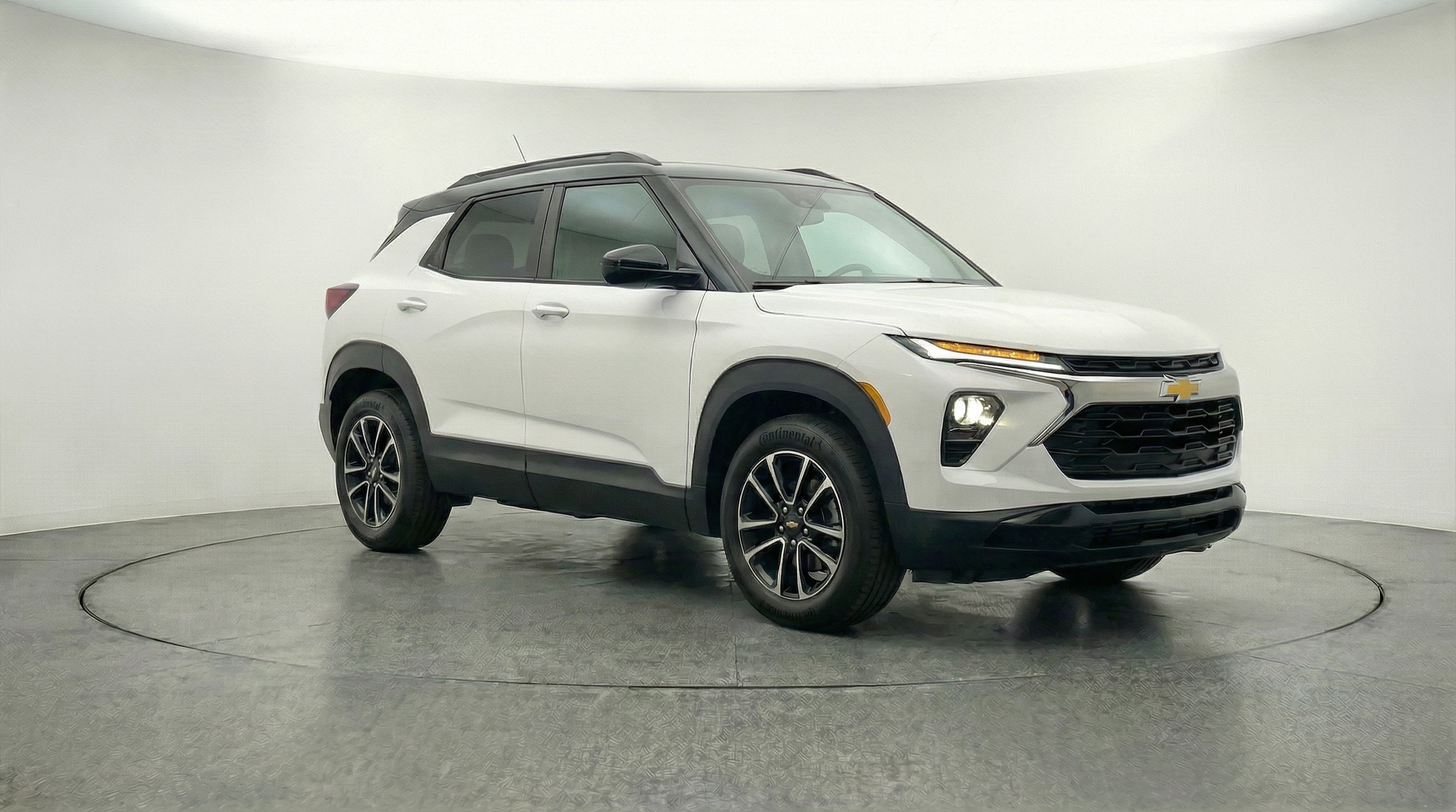 Thumbnail: 2025 Chevrolet TrailBlazer - 1