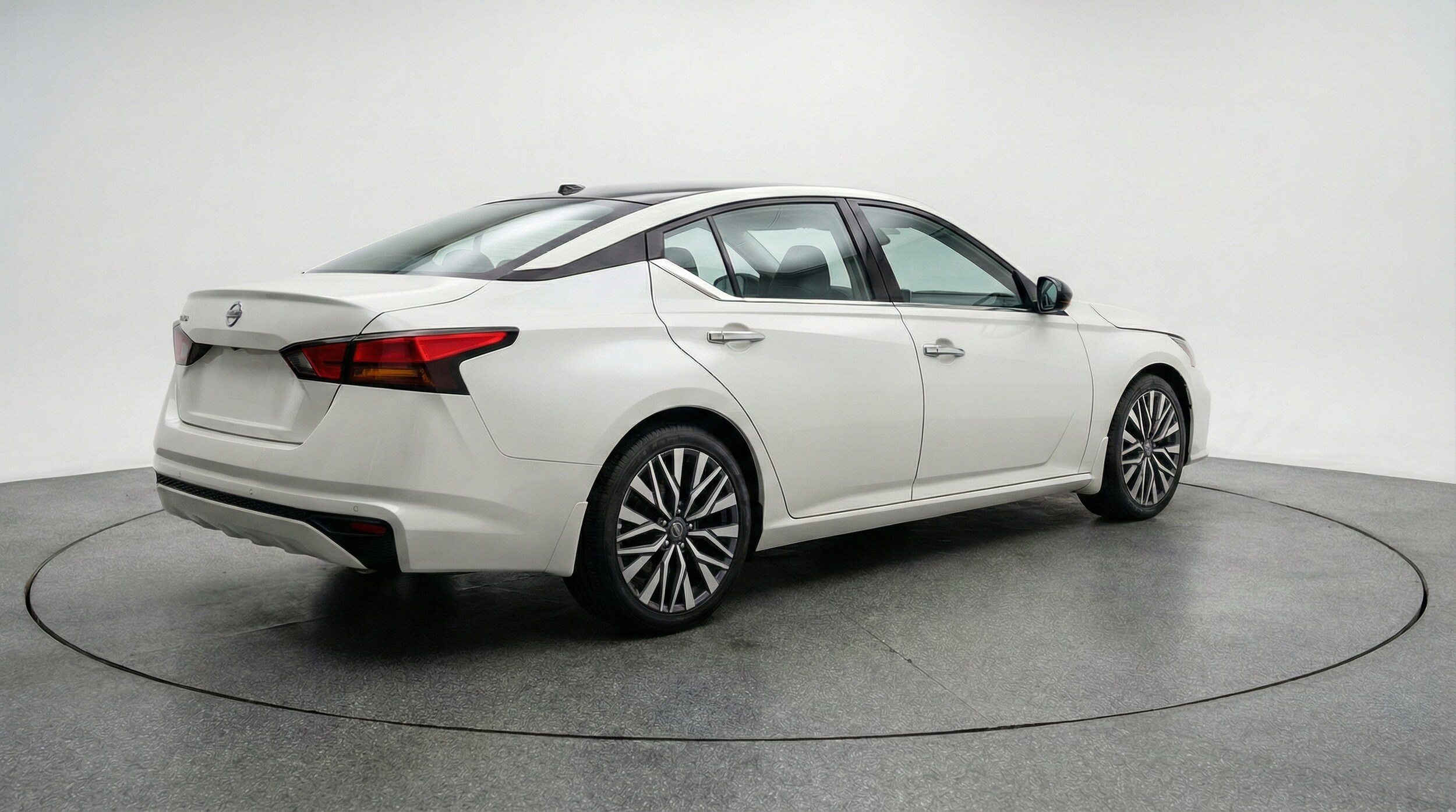 Thumbnail: 2025 Nissan Altima - 7