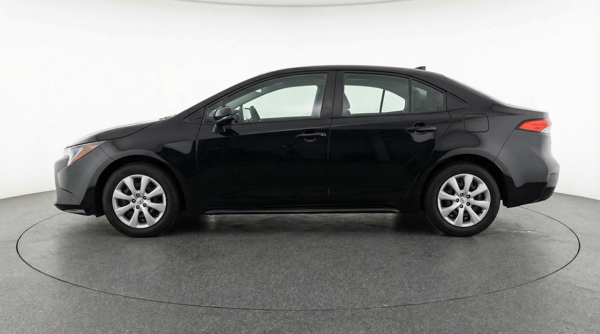 Thumbnail: 2025 Toyota Corolla - 4