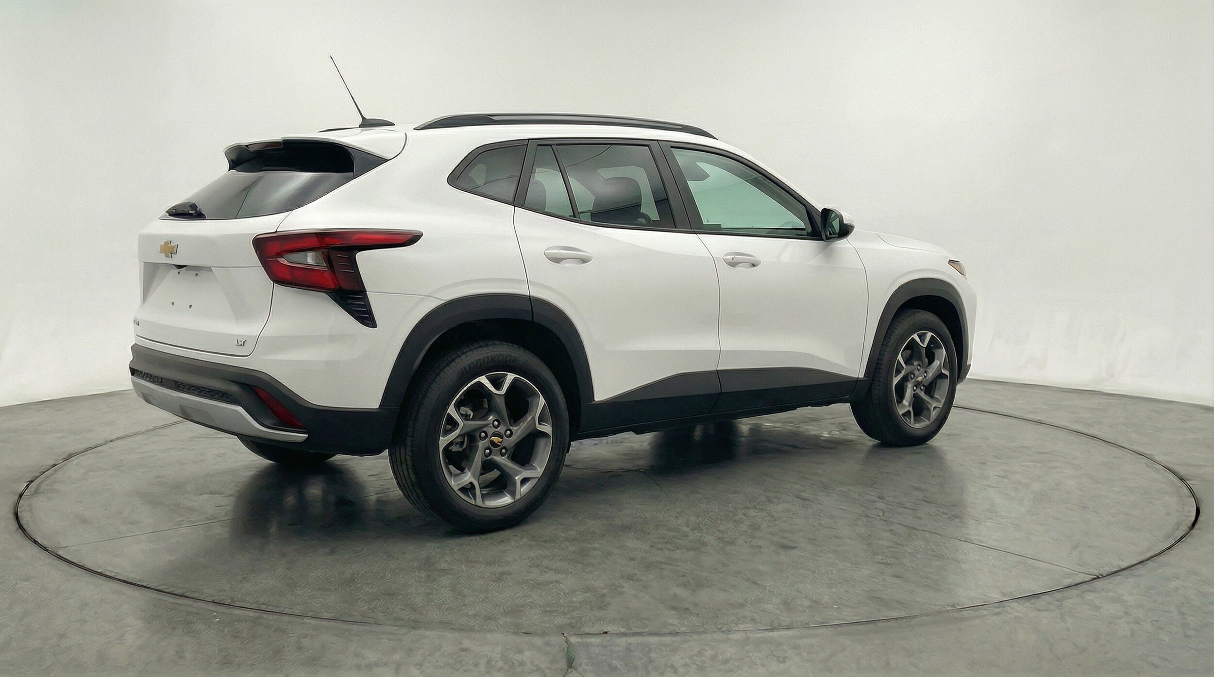 Thumbnail: 2025 Chevrolet Trax - 9