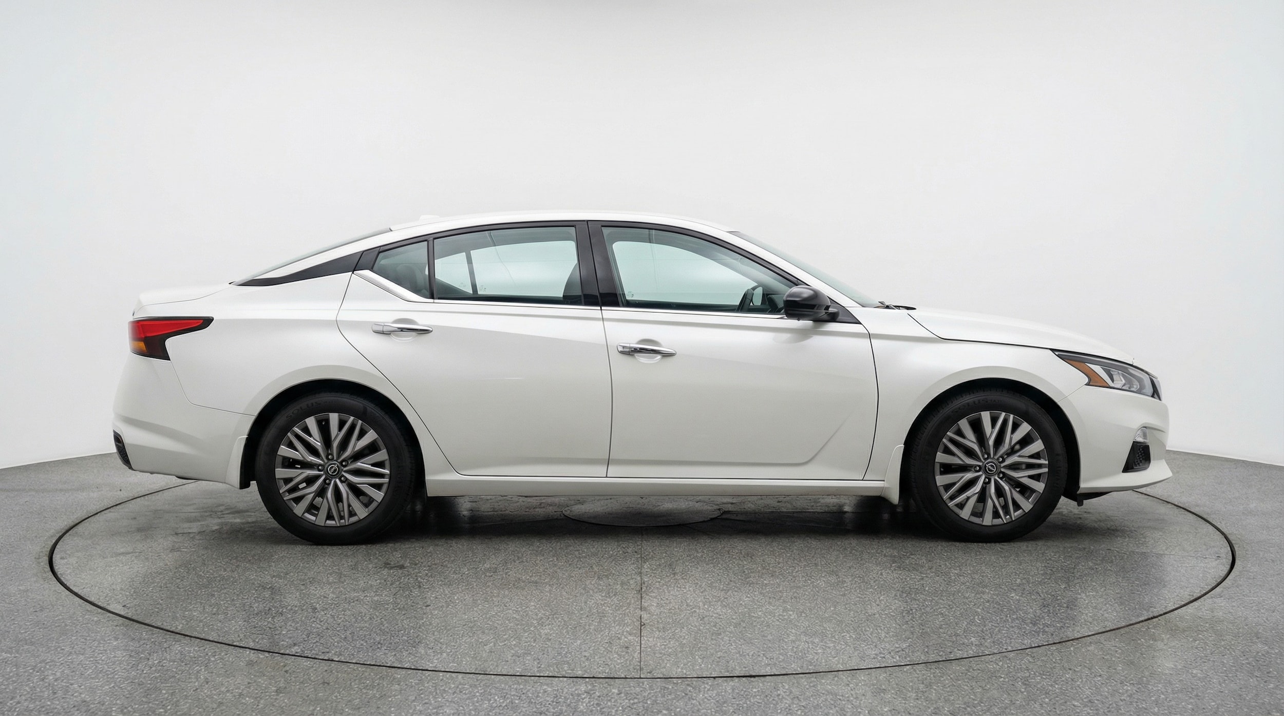 Thumbnail: 2025 Nissan Altima - 8