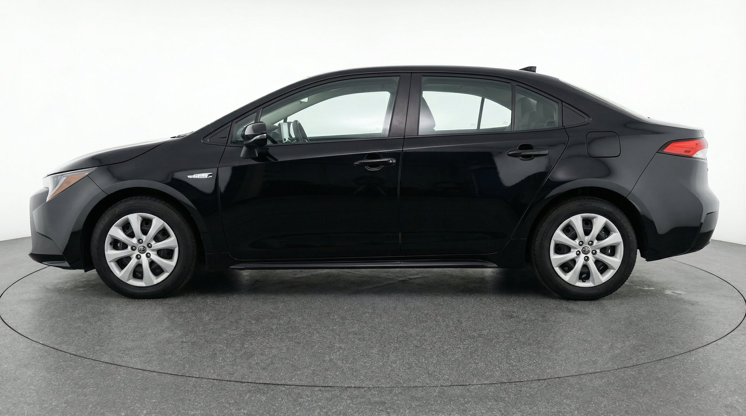 Thumbnail: 2025 Toyota Corolla - 5