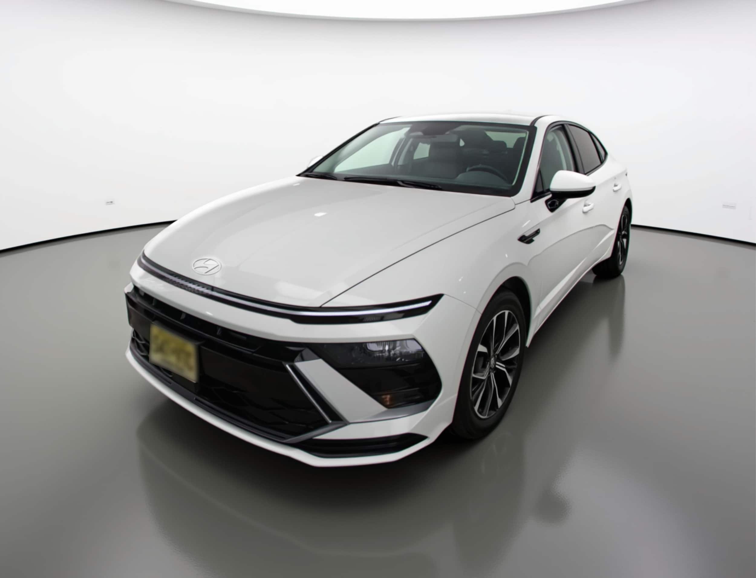 Thumbnail: 2025 Hyundai Sonata - 3