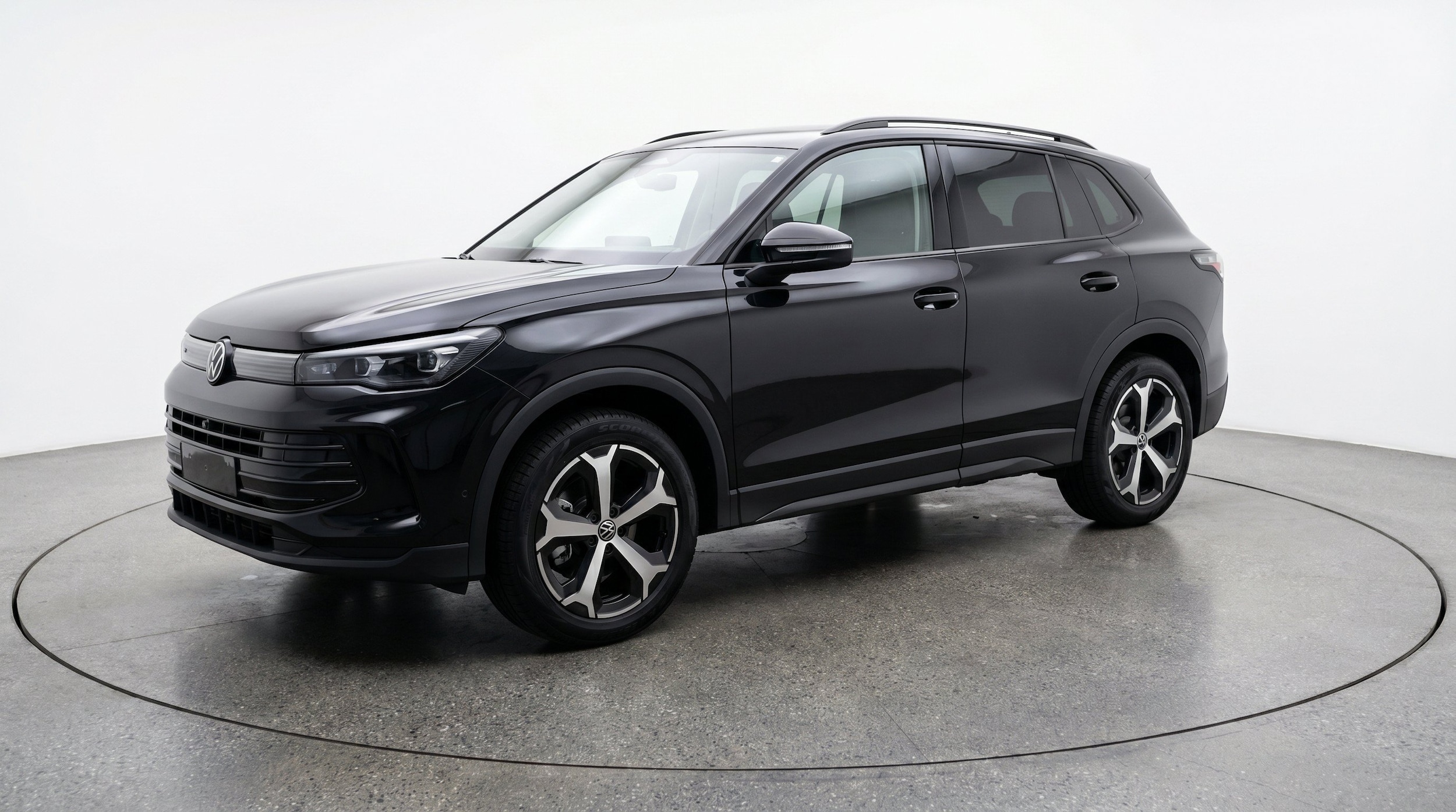 Thumbnail: 2026 Volkswagen Tiguan - 3