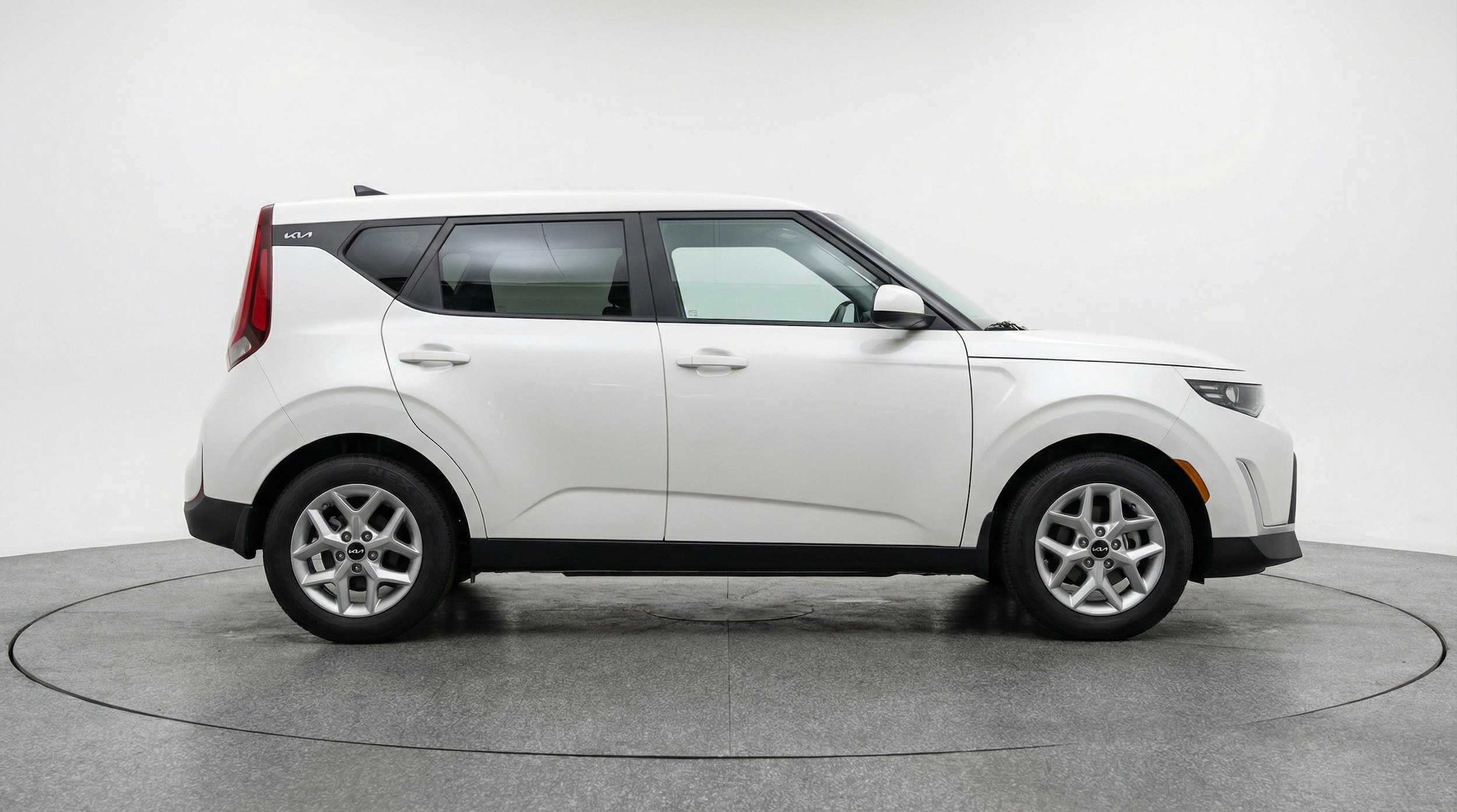 Thumbnail: 2025 Kia Soul - 11