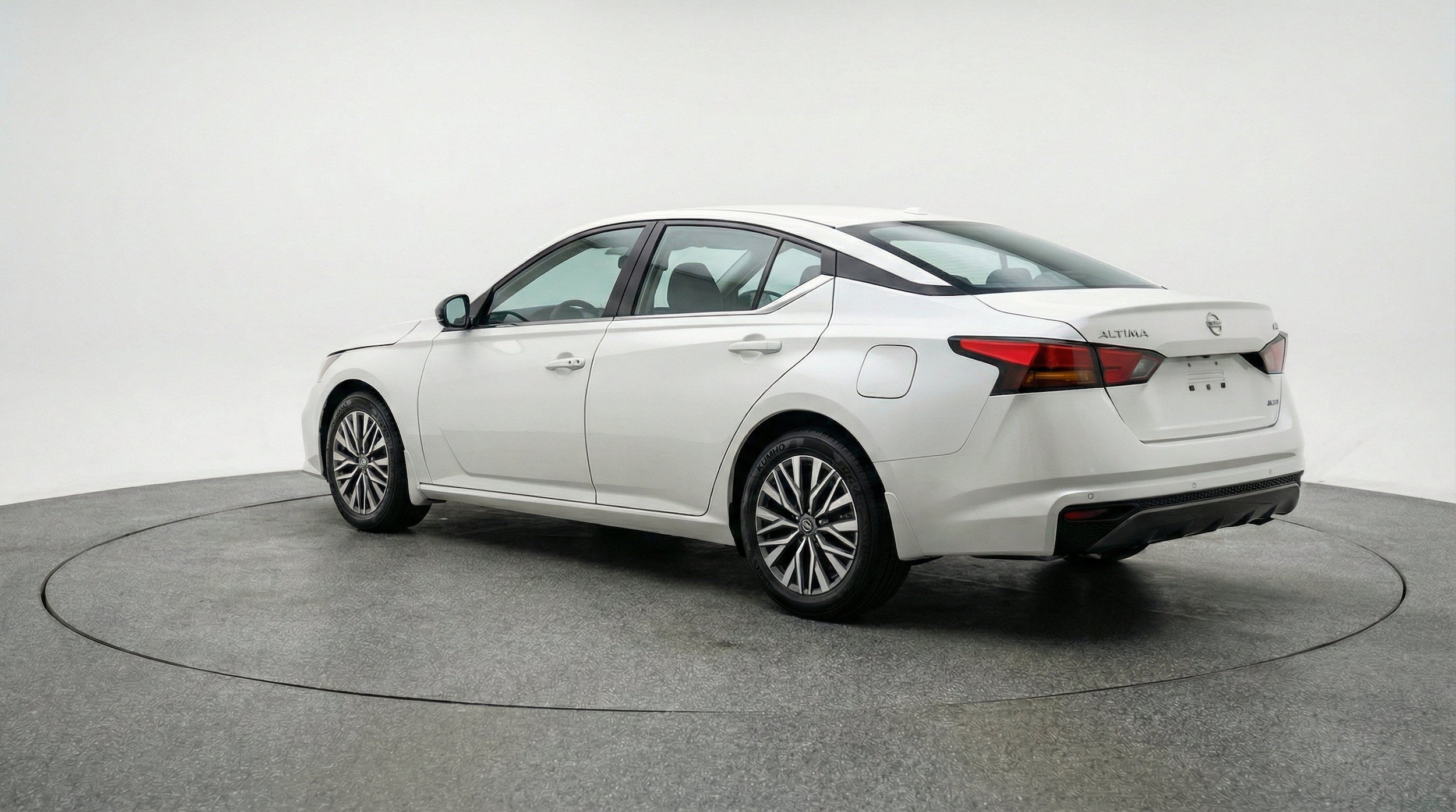 Thumbnail: 2025 Nissan Altima - 6