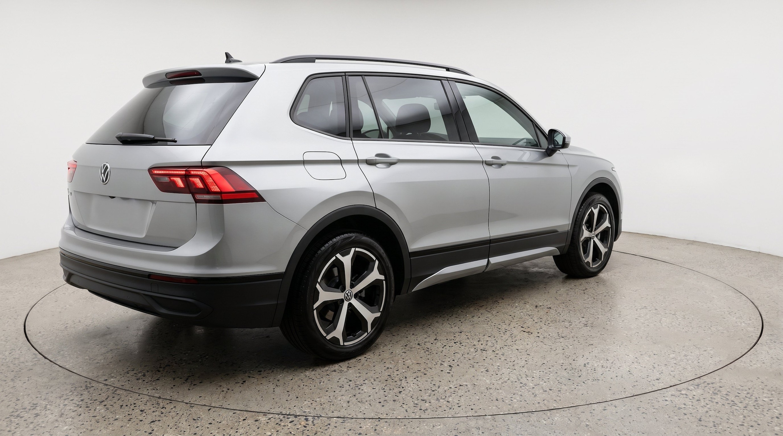 Thumbnail: 2026 Volkswagen Tiguan - 9