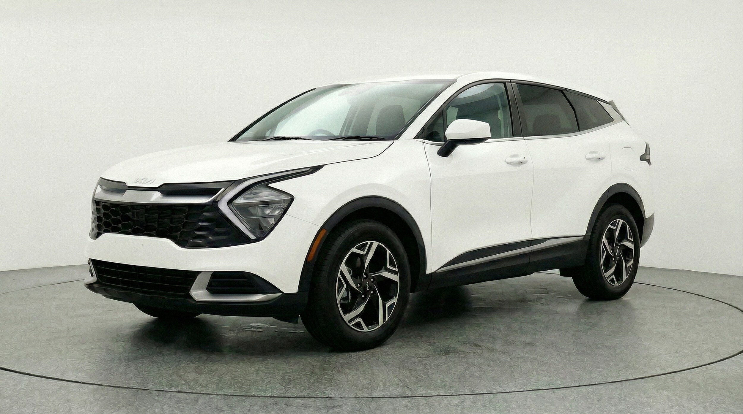 Thumbnail: 2025 Kia Sportage - 3