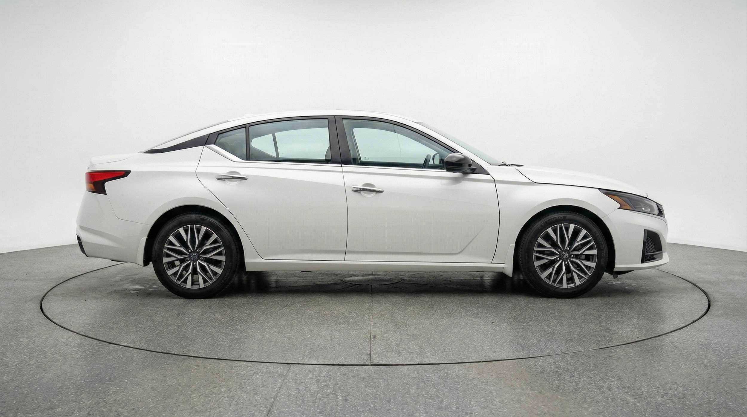 Thumbnail: 2025 Nissan Altima - 8