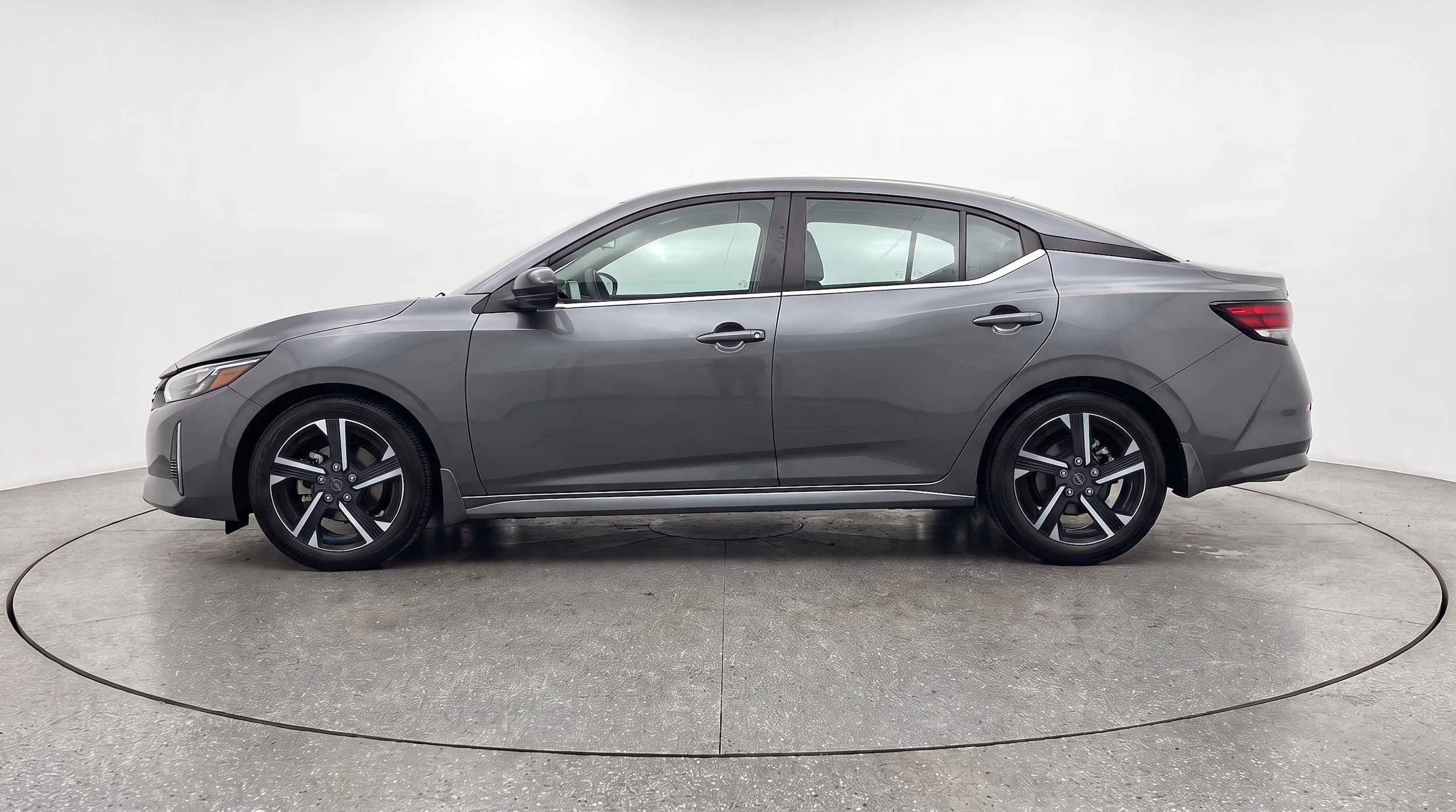 Thumbnail: 2025 Nissan Sentra - 5
