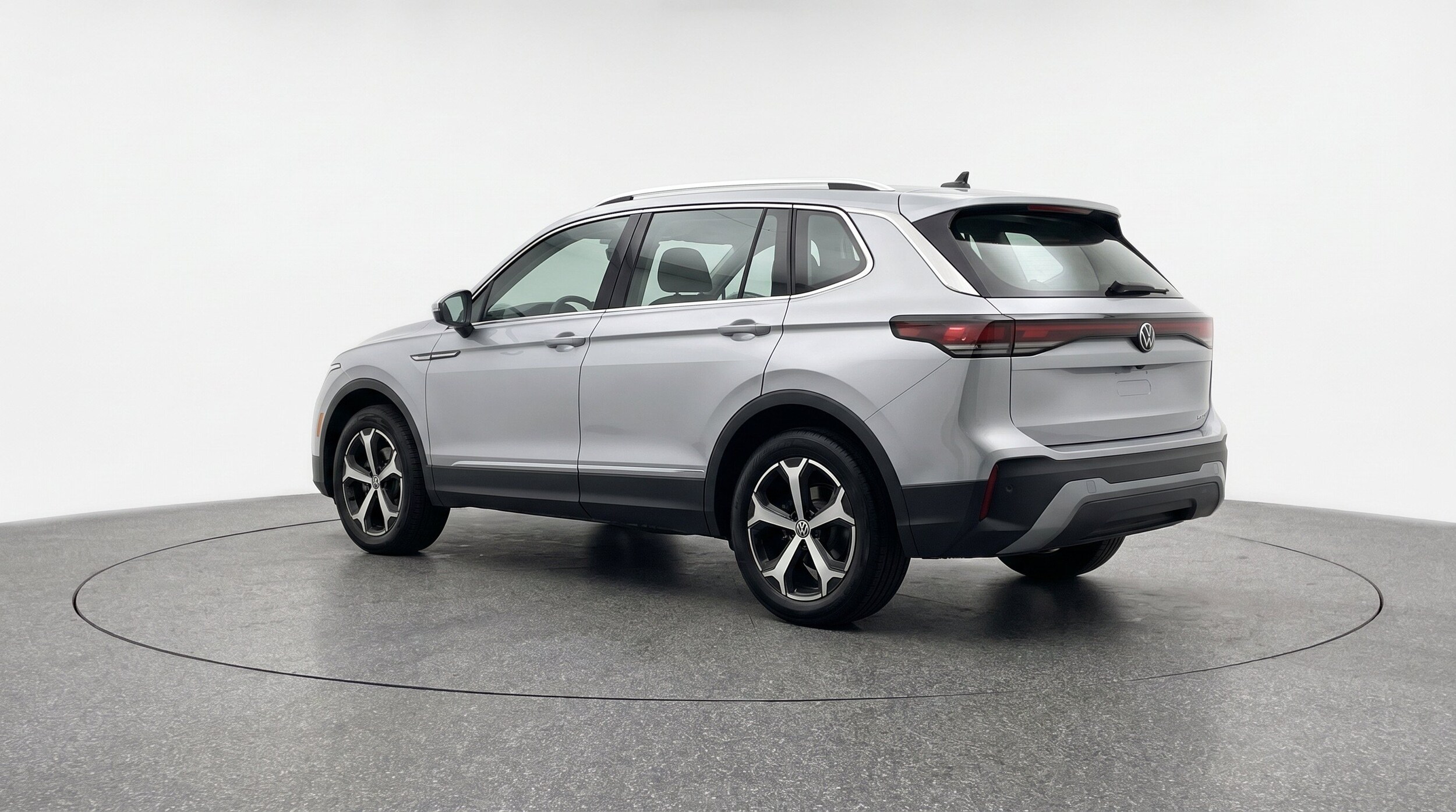 Thumbnail: 2026 Volkswagen Tiguan - 6