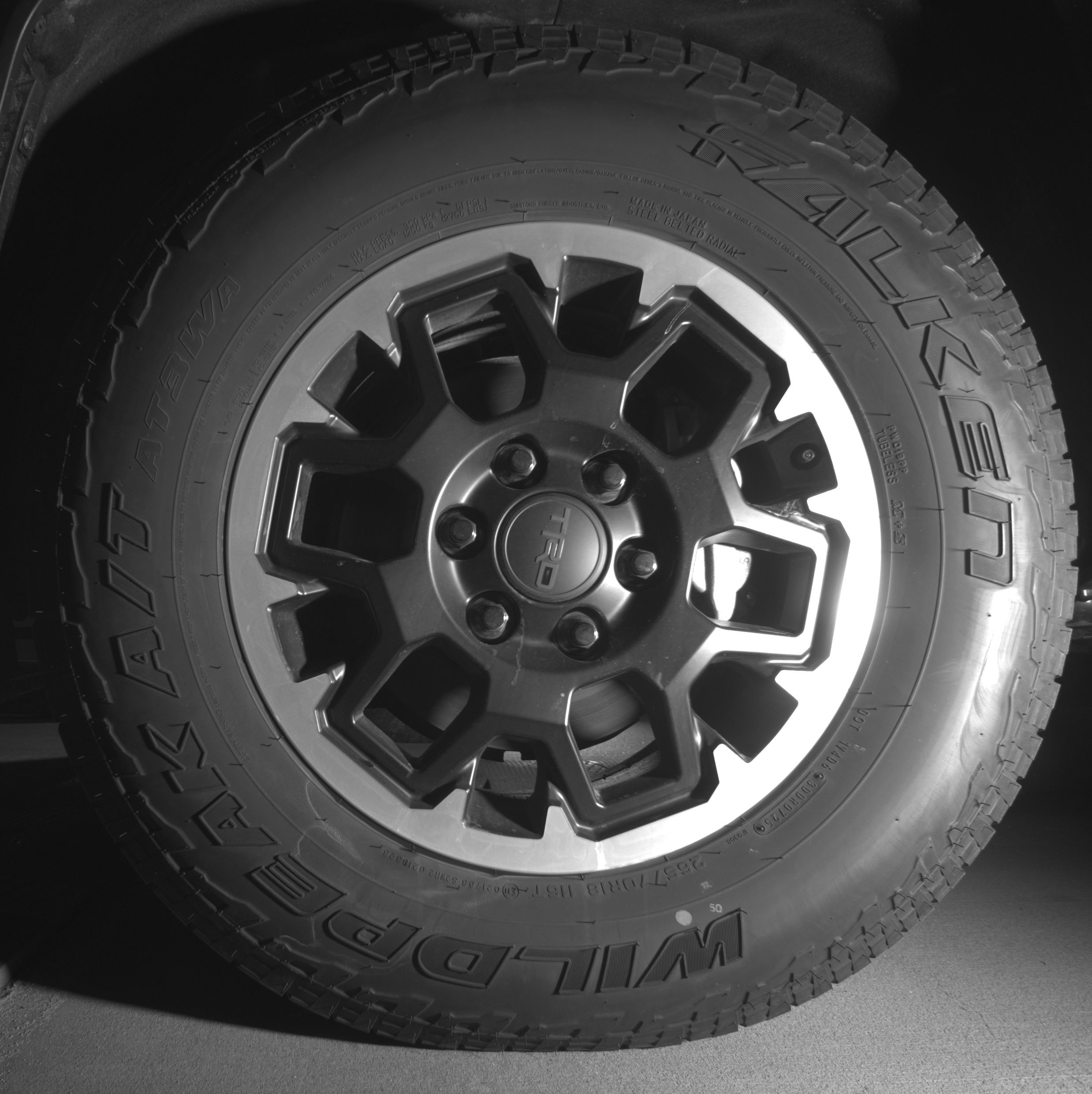 Thumbnail: 2025 Toyota 4Runner - 9