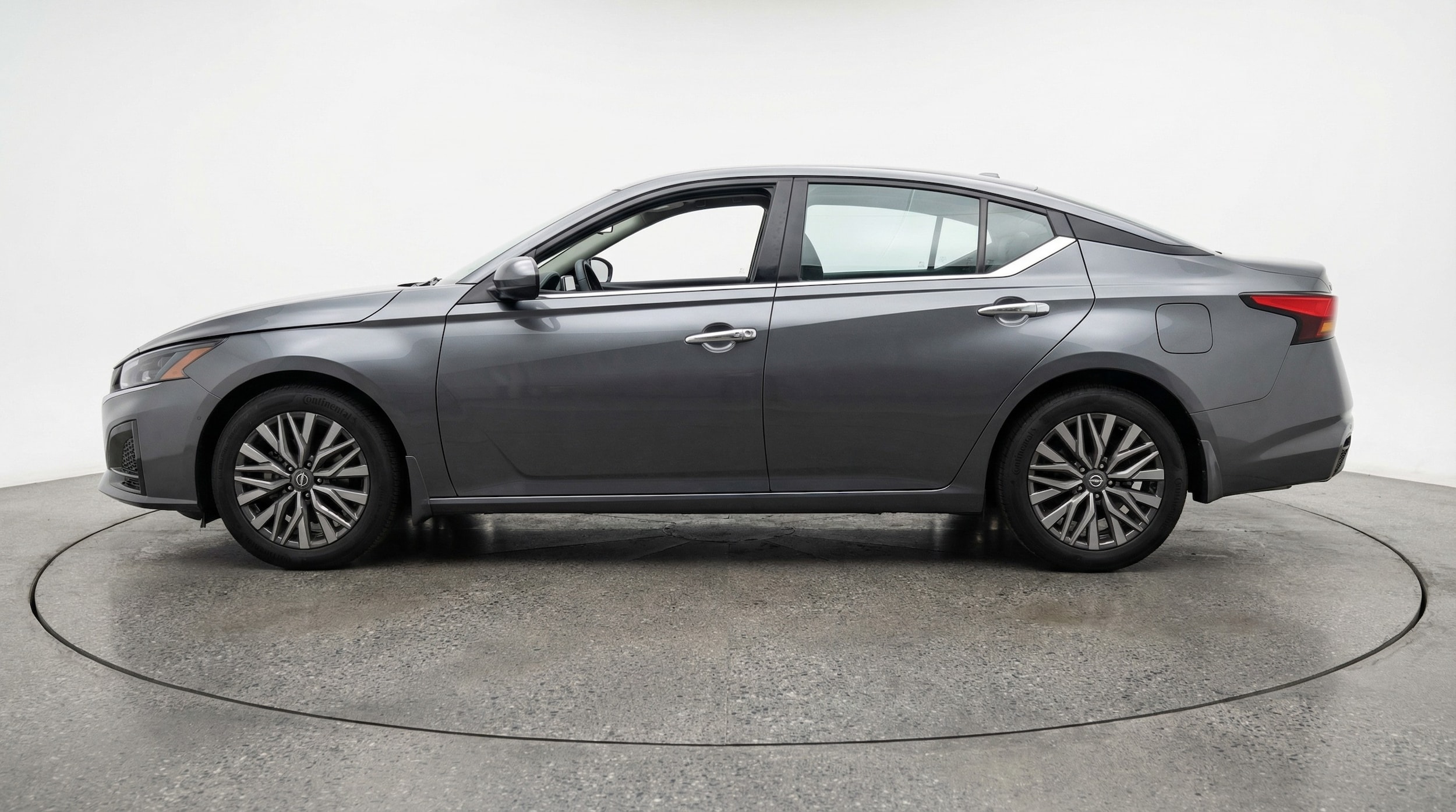 Thumbnail: 2025 Nissan Altima - 4