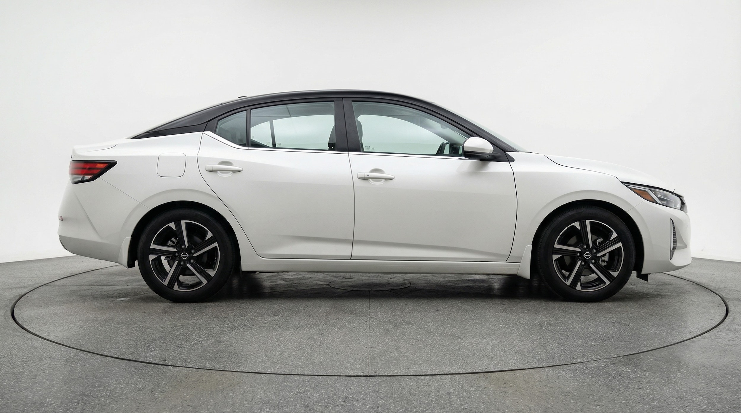 Thumbnail: 2025 Nissan Sentra - 8