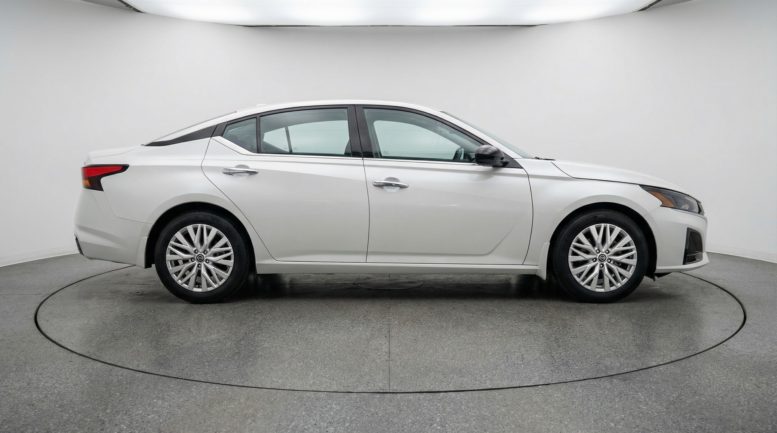 Thumbnail: 2025 Nissan Altima - 8