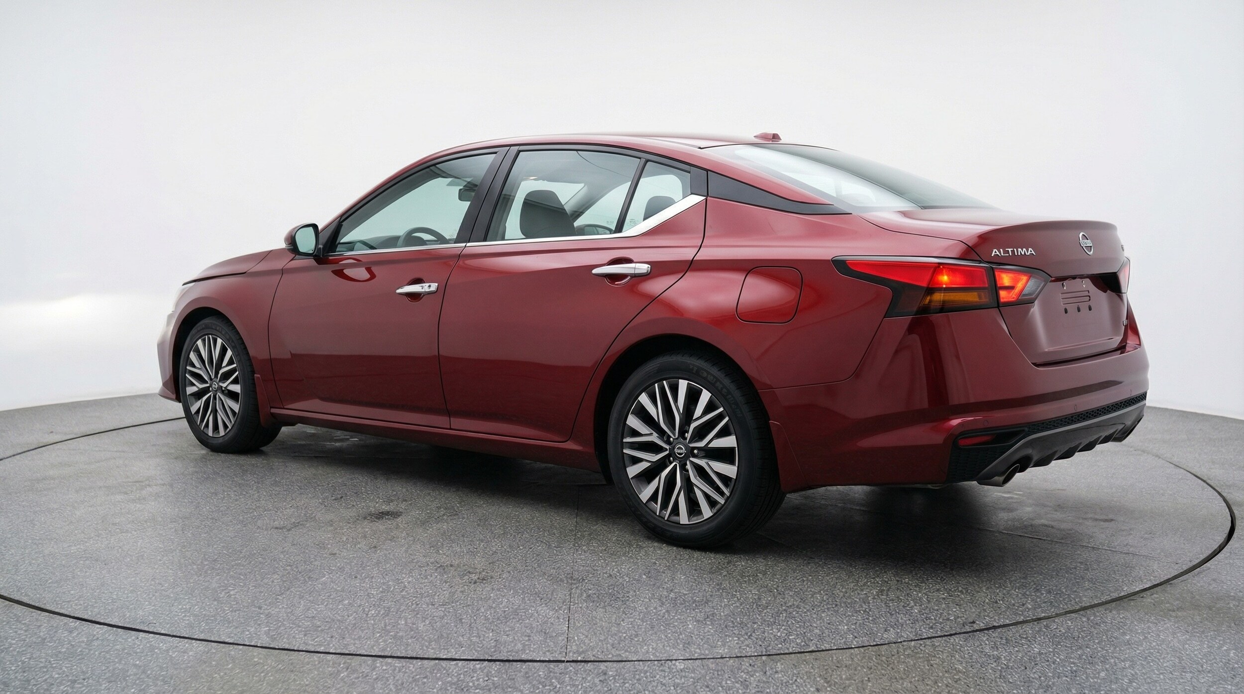 Thumbnail: 2025 Nissan Altima - 5