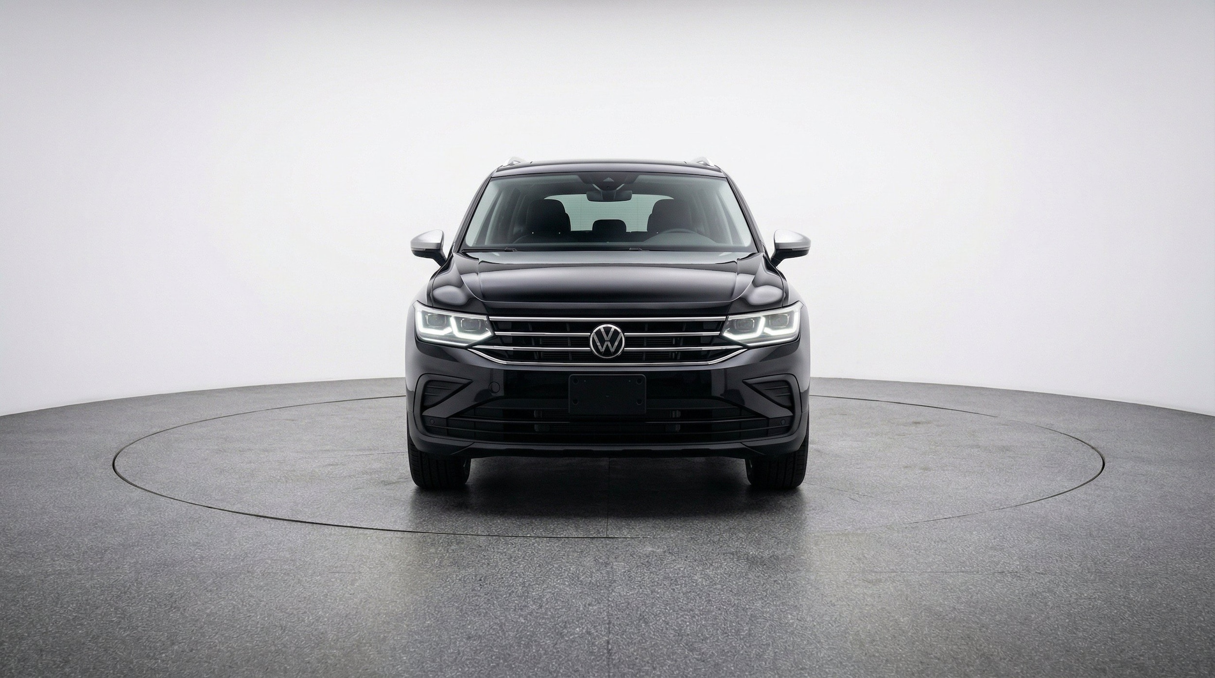 Thumbnail: 2026 Volkswagen Tiguan - 2
