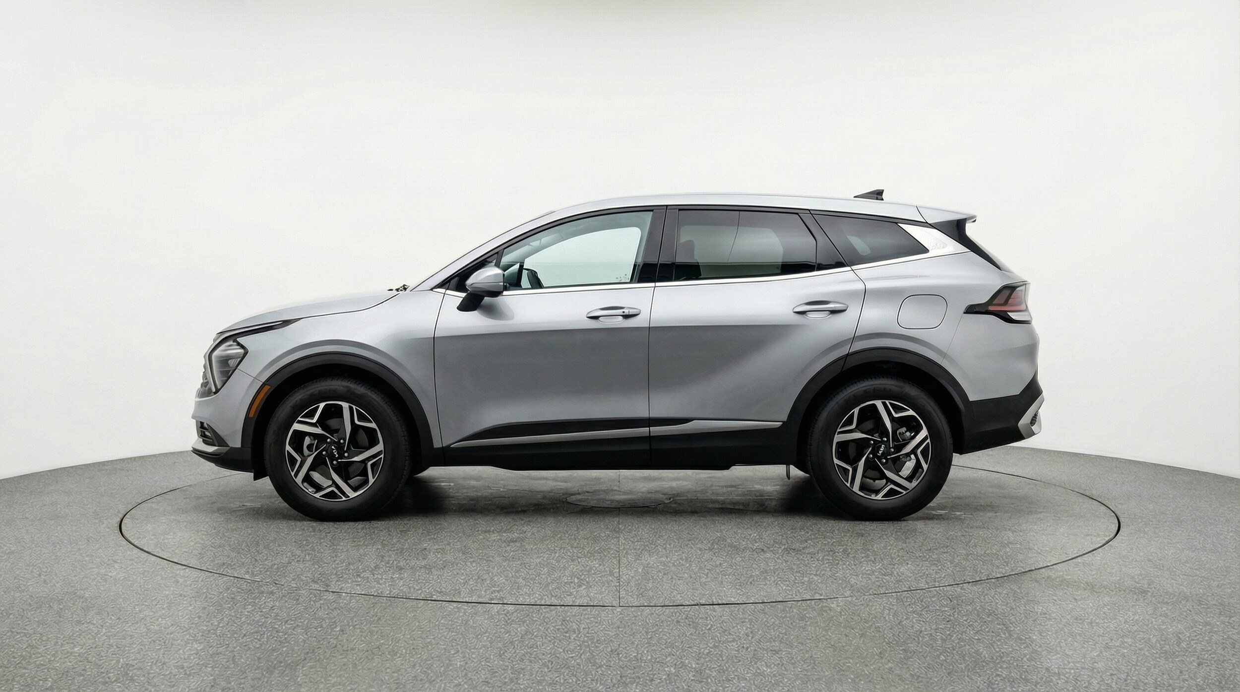 Thumbnail: 2025 Kia Sportage - 4