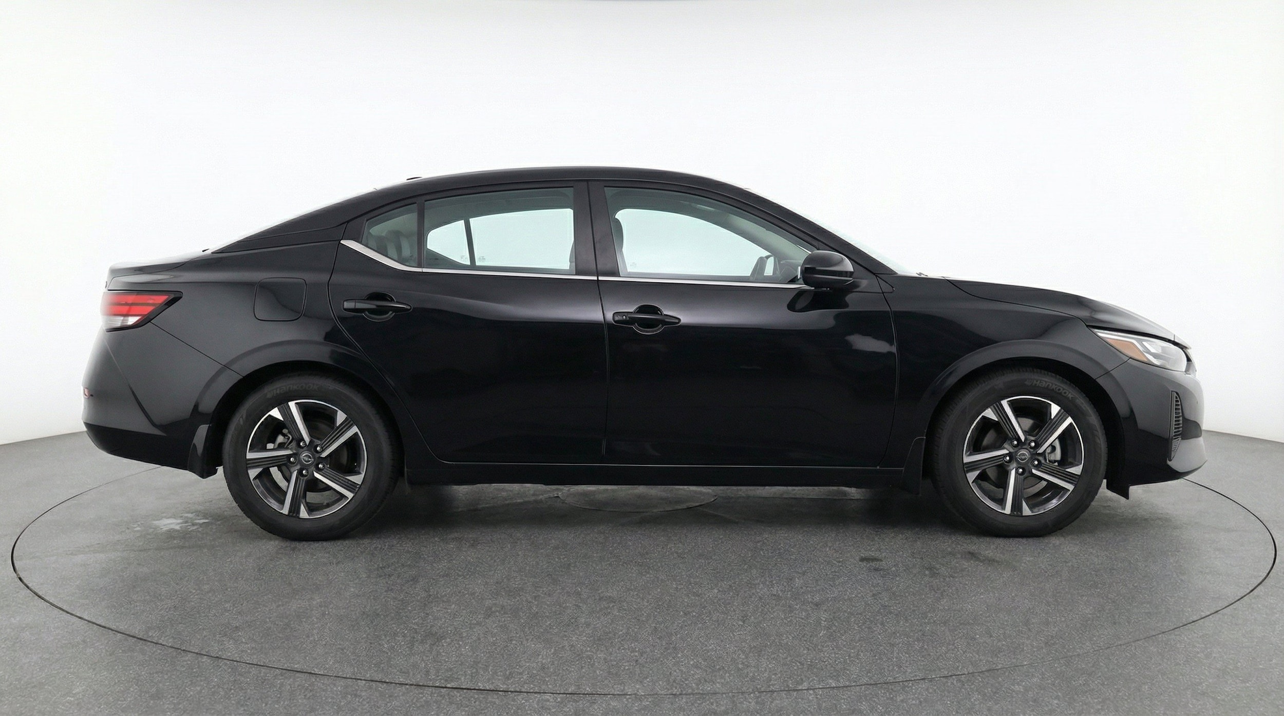 Thumbnail: 2025 Nissan Sentra - 11